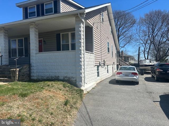 103 KENWOOD AVENUE