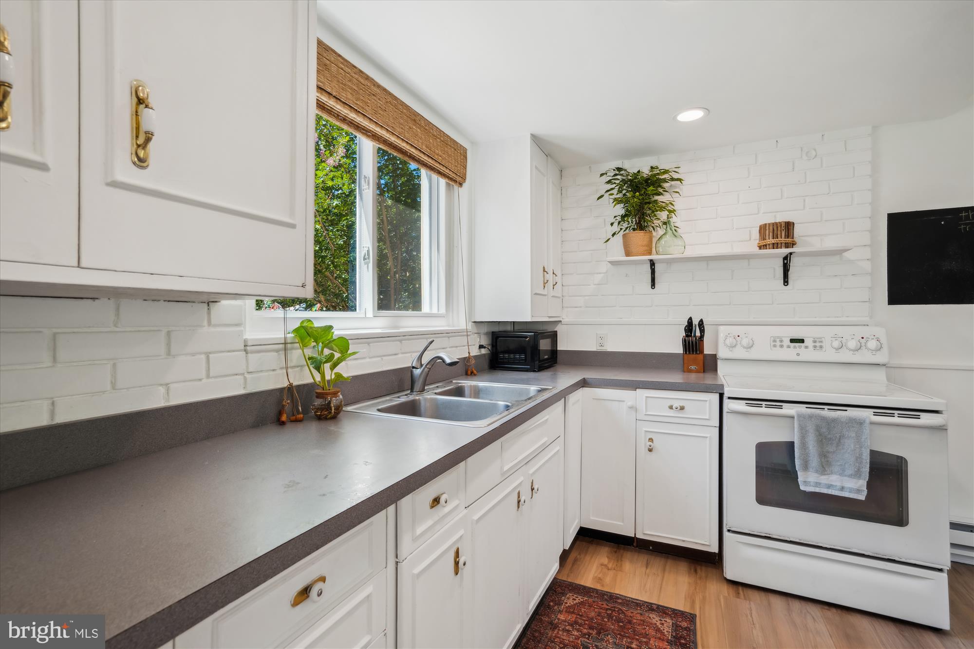 3 GARDENWAY D