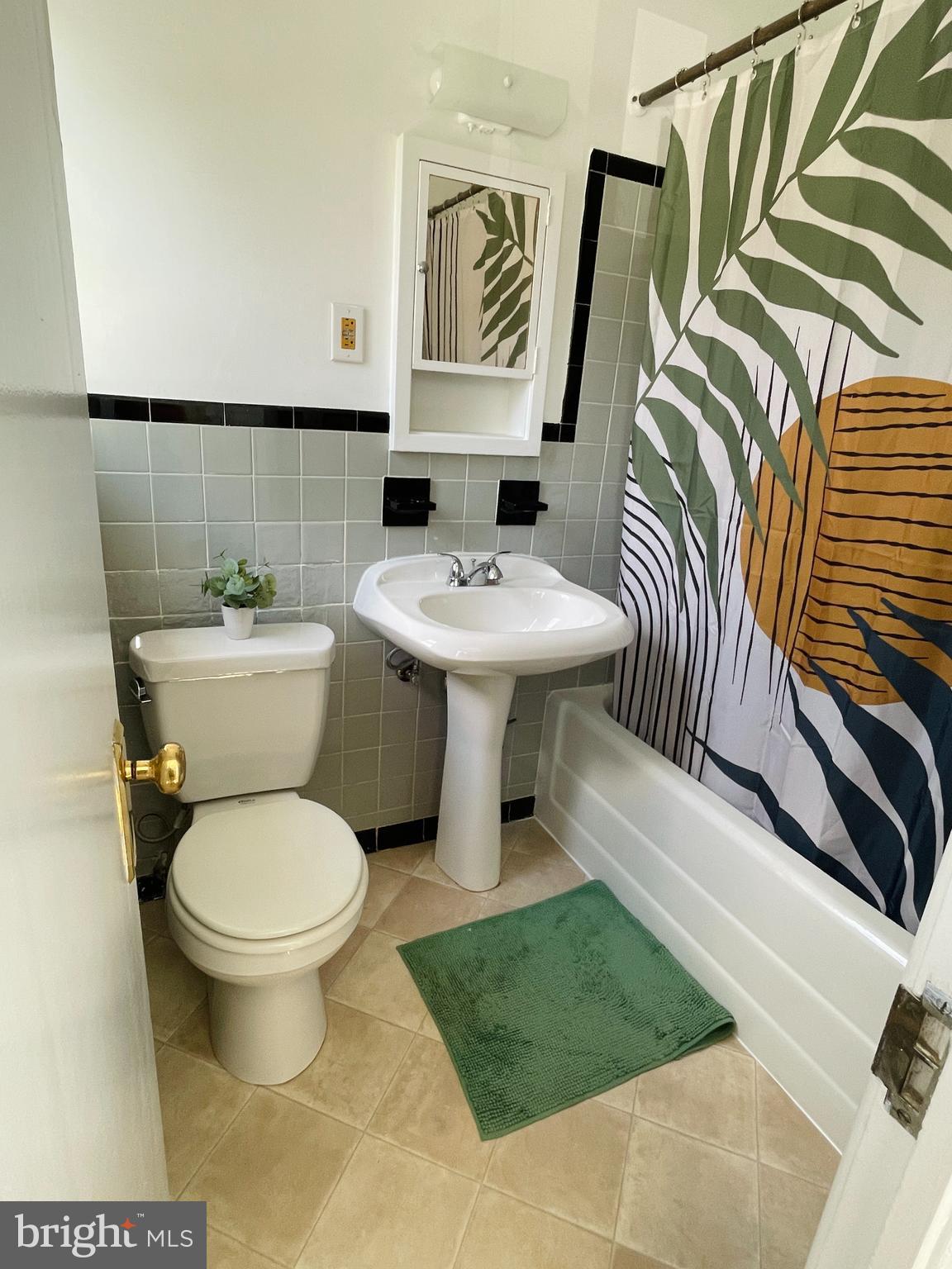 3 GARDENWAY D