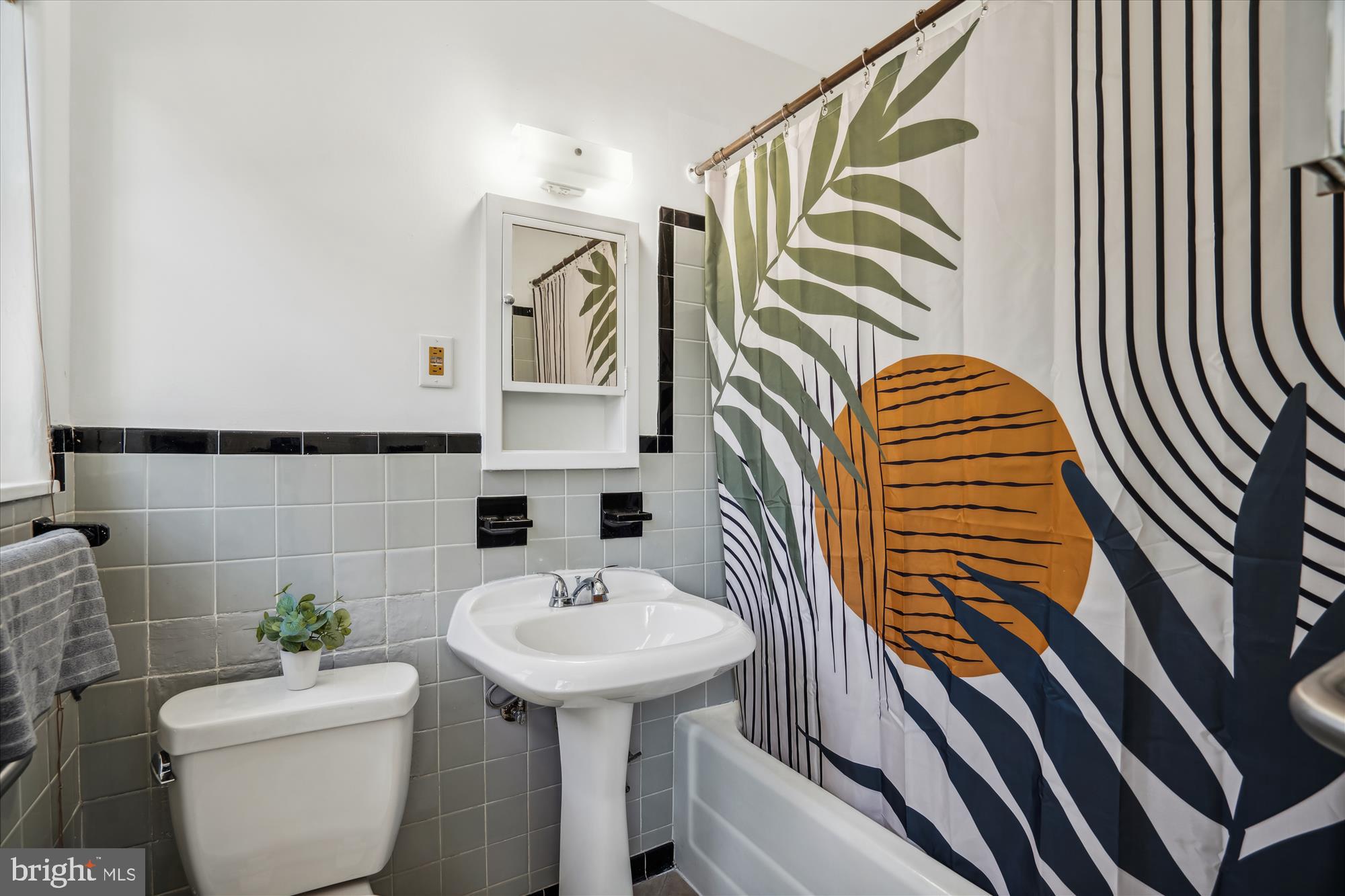 3 GARDENWAY D