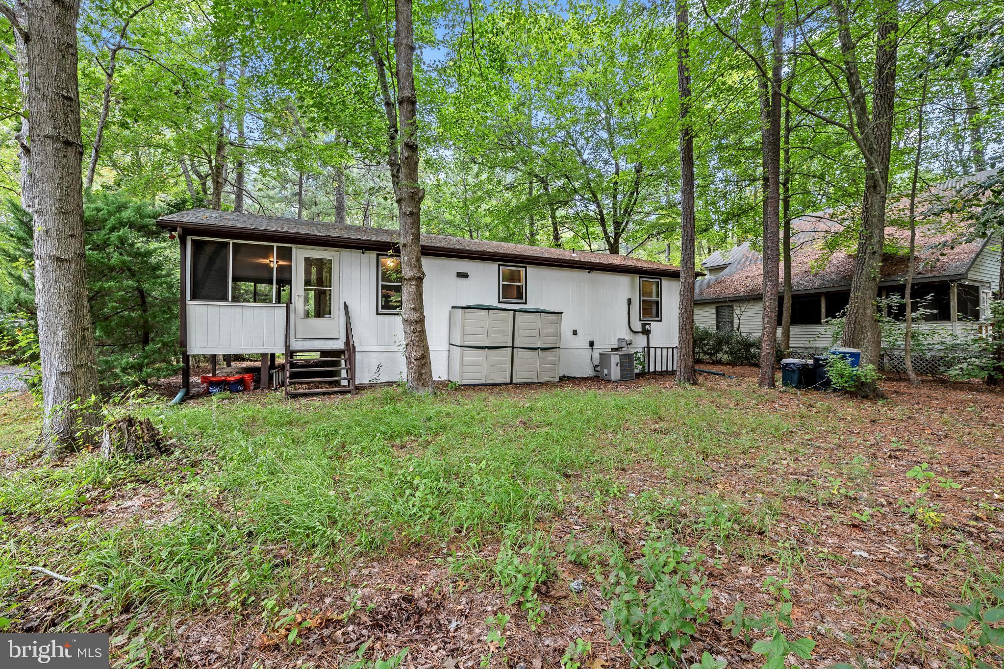 22 CRESTHAVEN DRIVE
