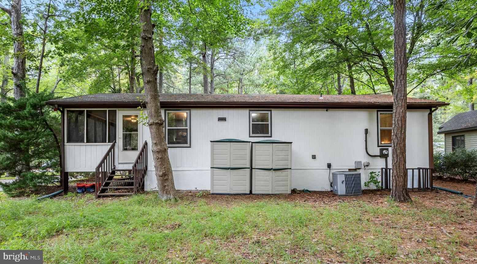 22 CRESTHAVEN DRIVE
