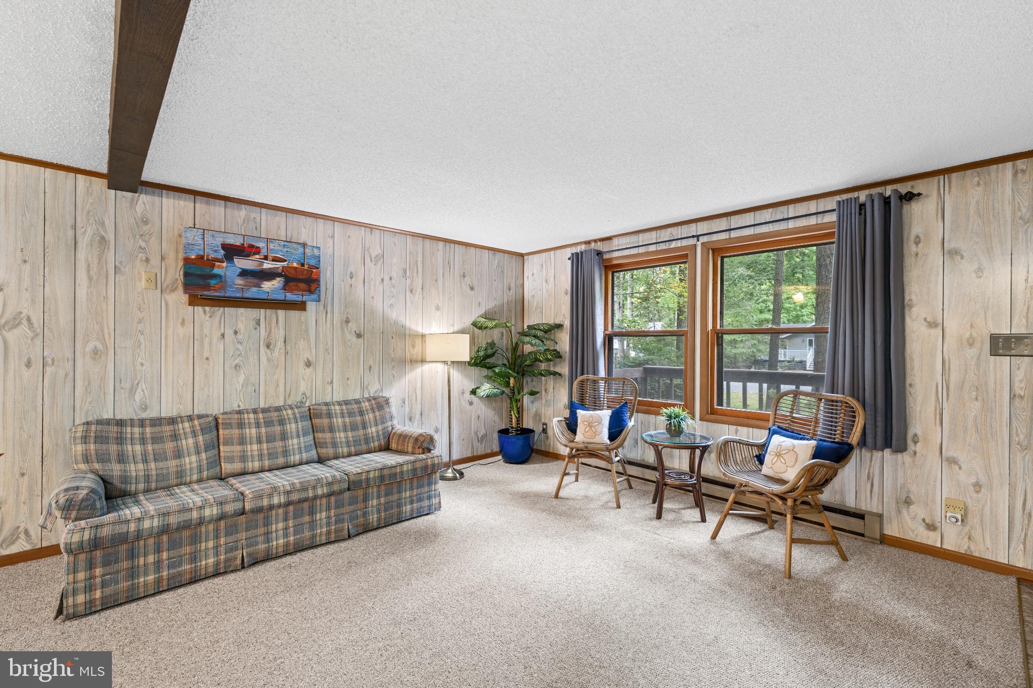 22 CRESTHAVEN DRIVE