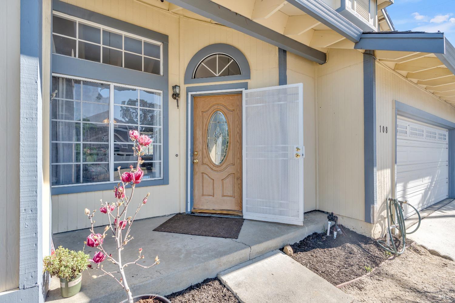 108 Crownpointe Drive