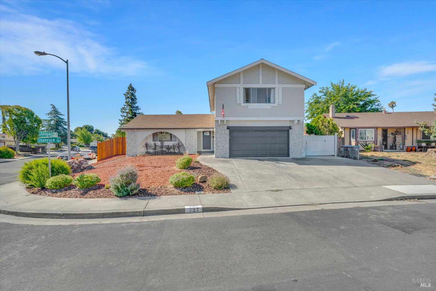 727 Shamrock Court