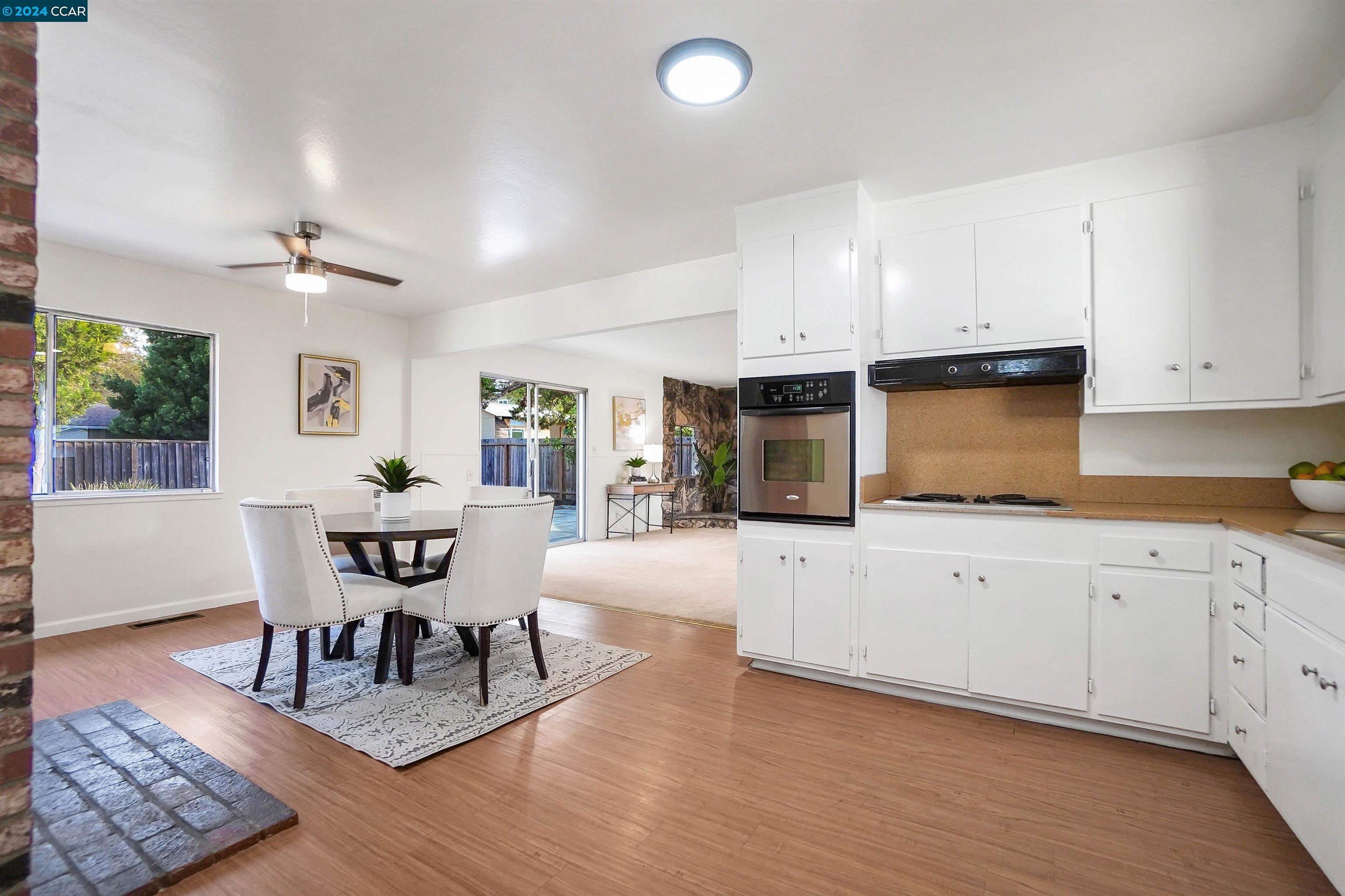 1766 Roxbury Dr