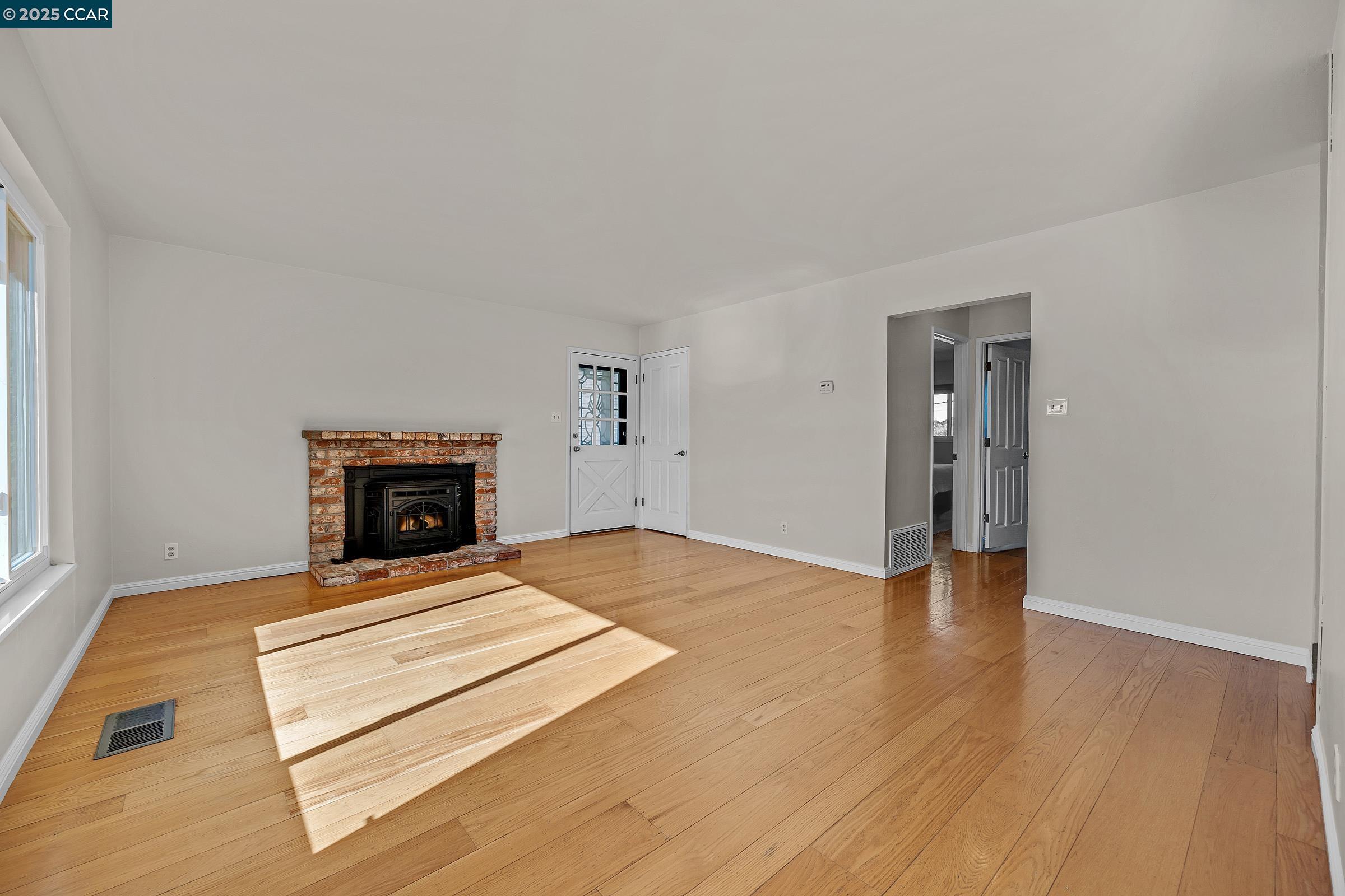 2543 Francis Dr