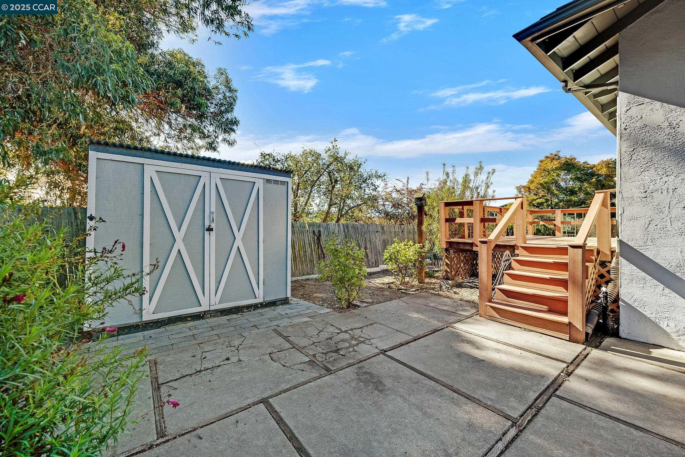 2543 Francis Dr
