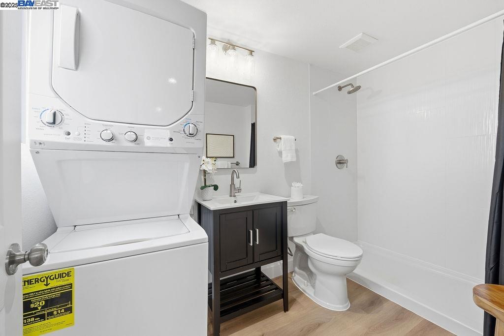 1520 4 Unit: A&B