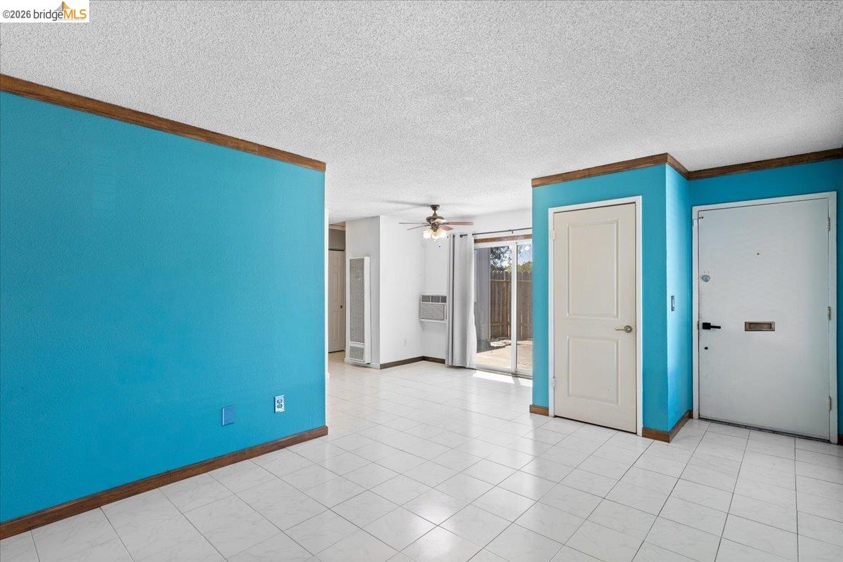 200 Del Luz Ct