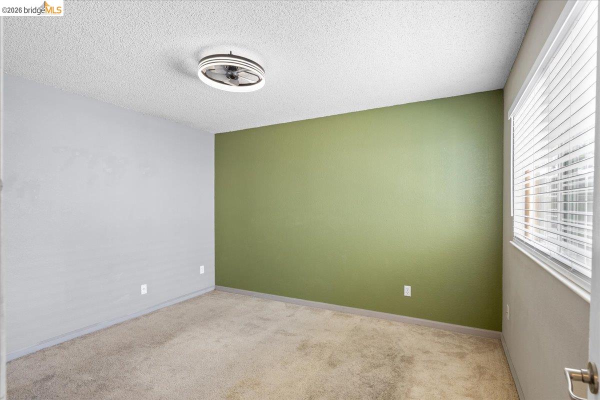 200 Del Luz Ct