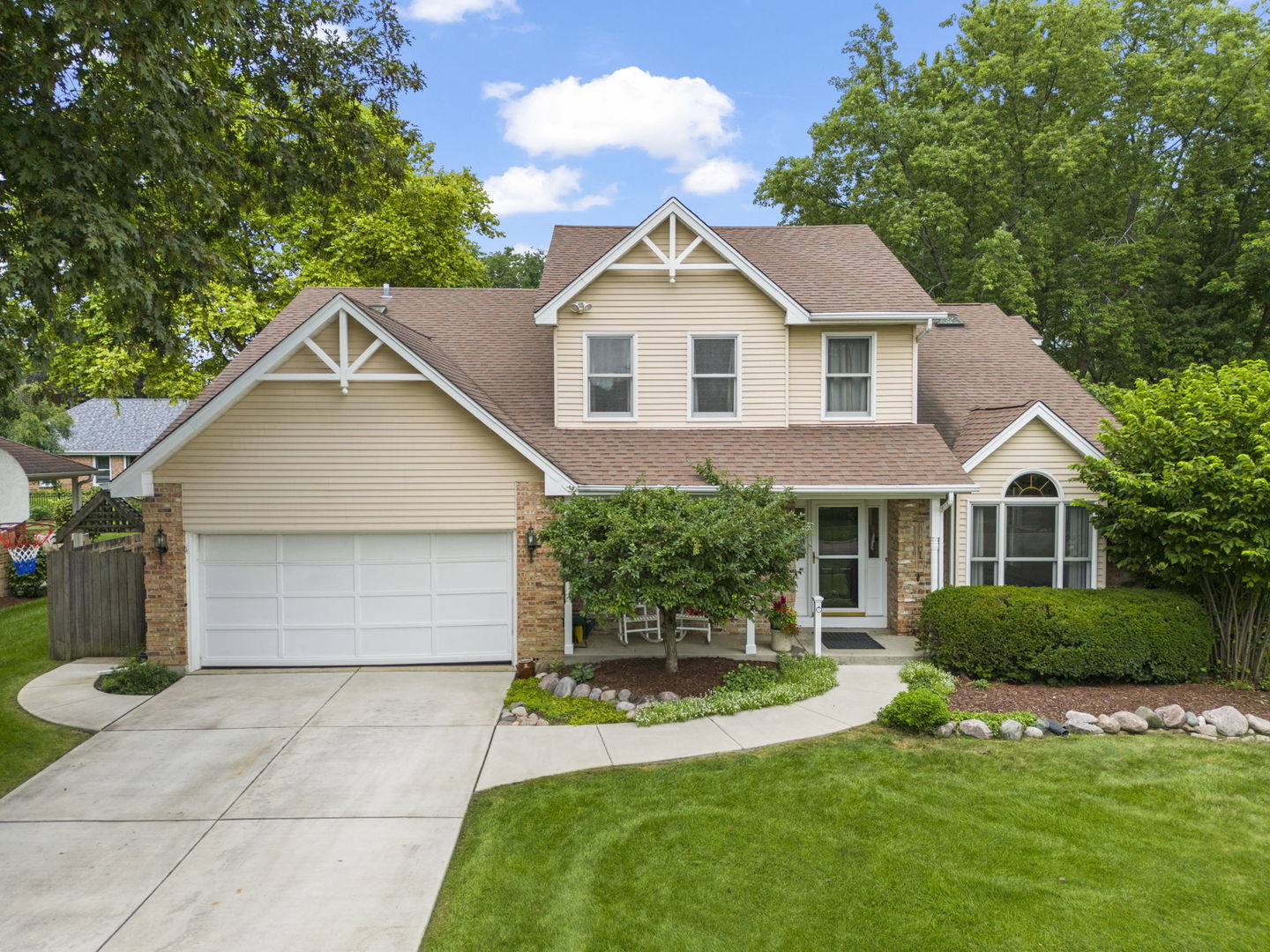2002 Middleton Drive