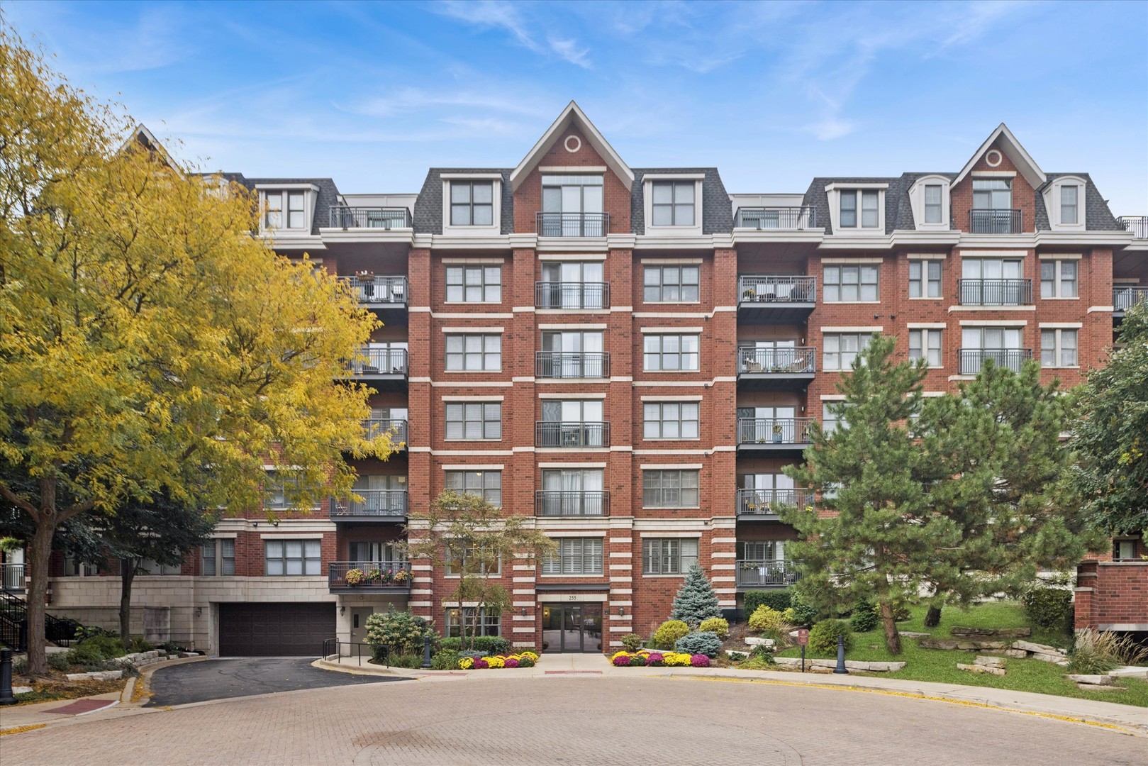 255 E Liberty Drive Unit: 309-2