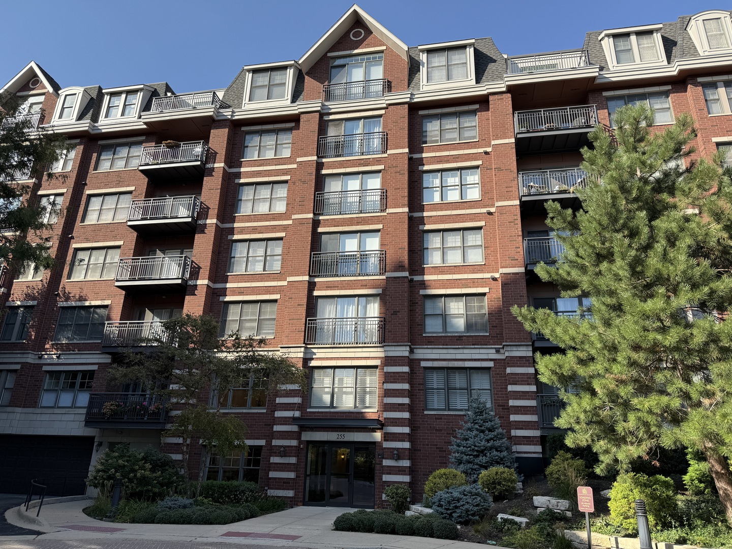 255 E Liberty Drive Unit: 309-2