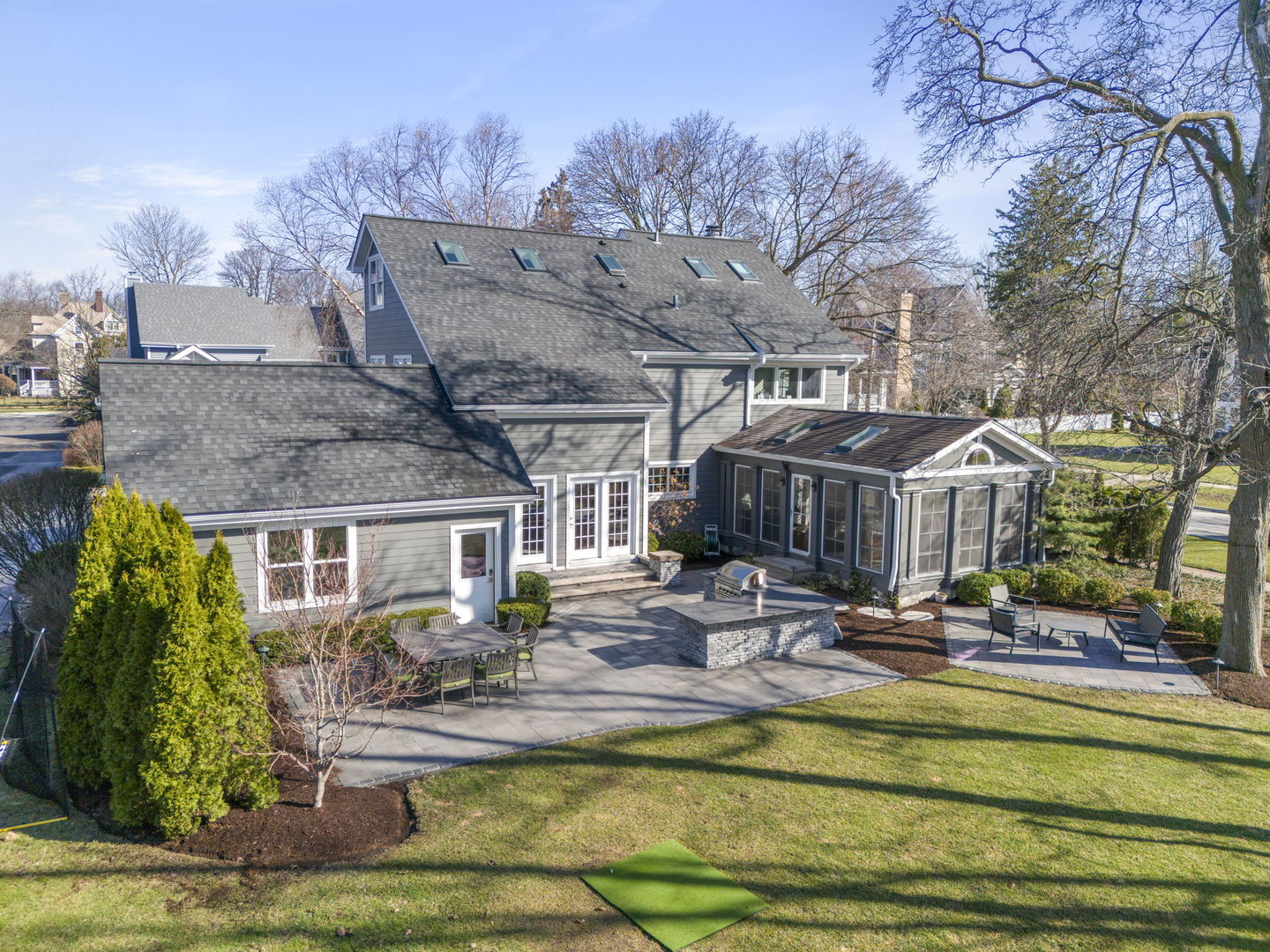 606 W Franklin Street