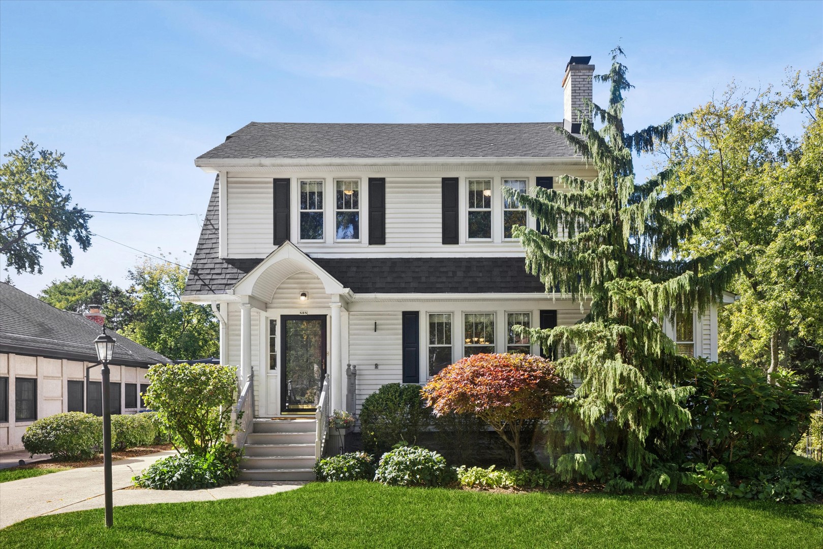 808 Howard Street