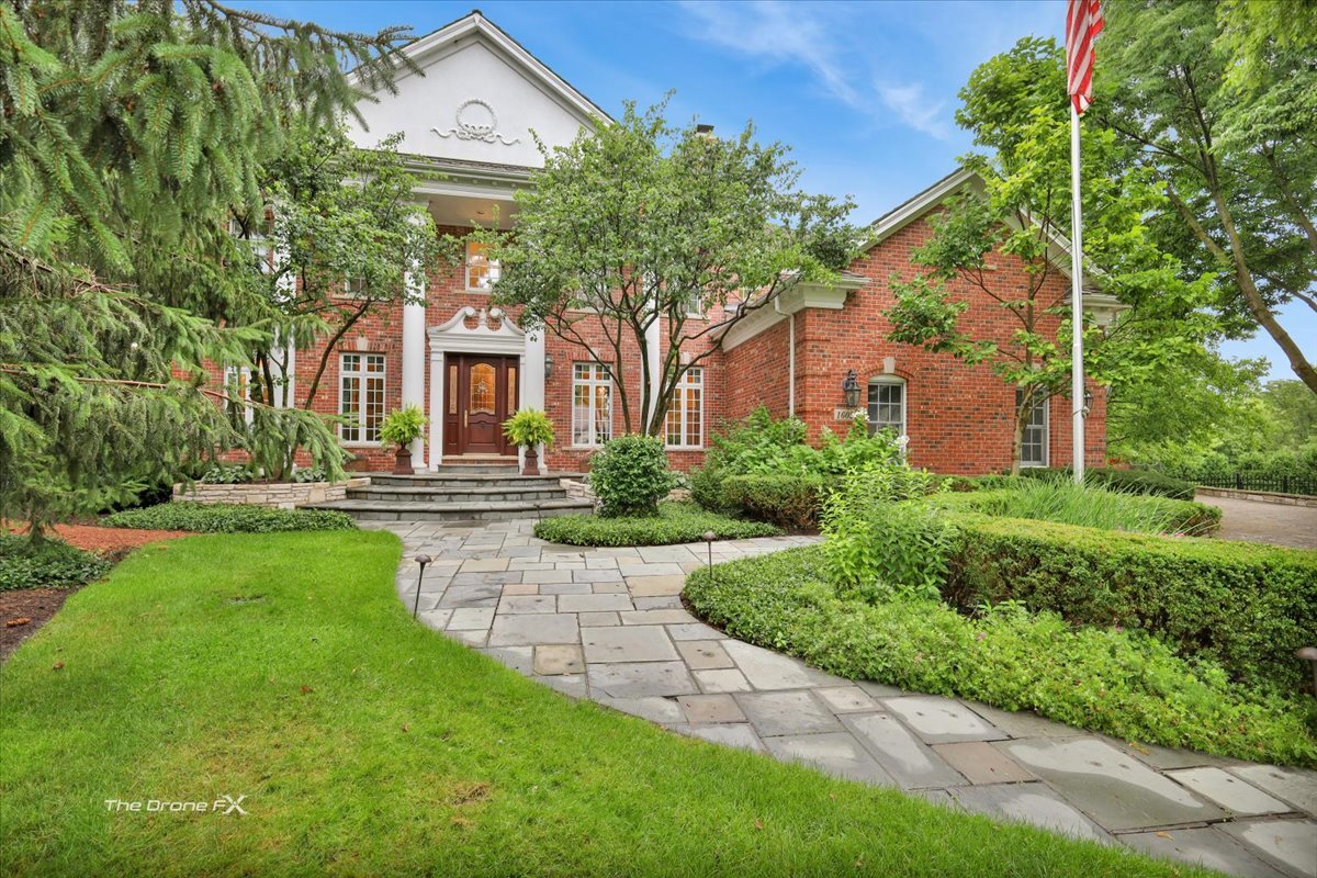 1602 Hunters Glen Drive