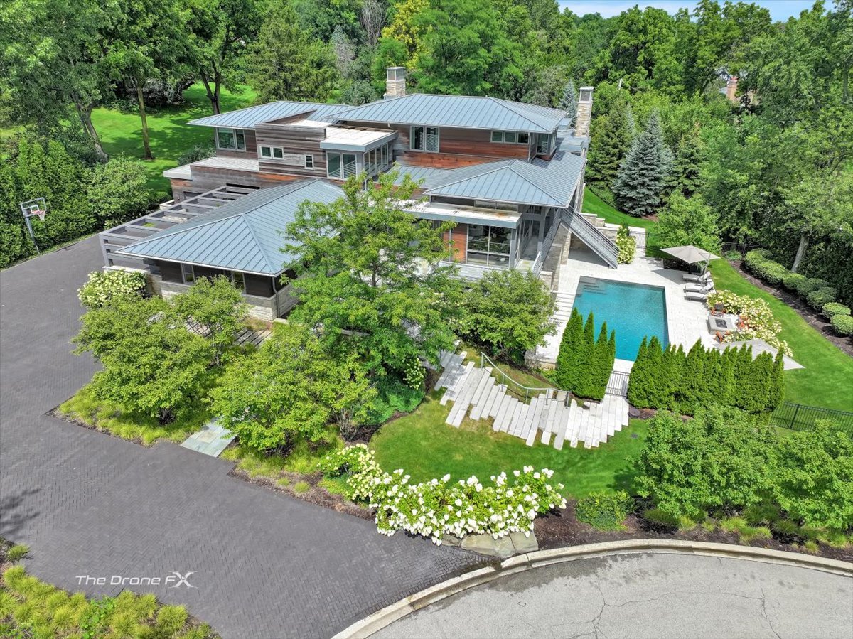 412 Fox Trail Court