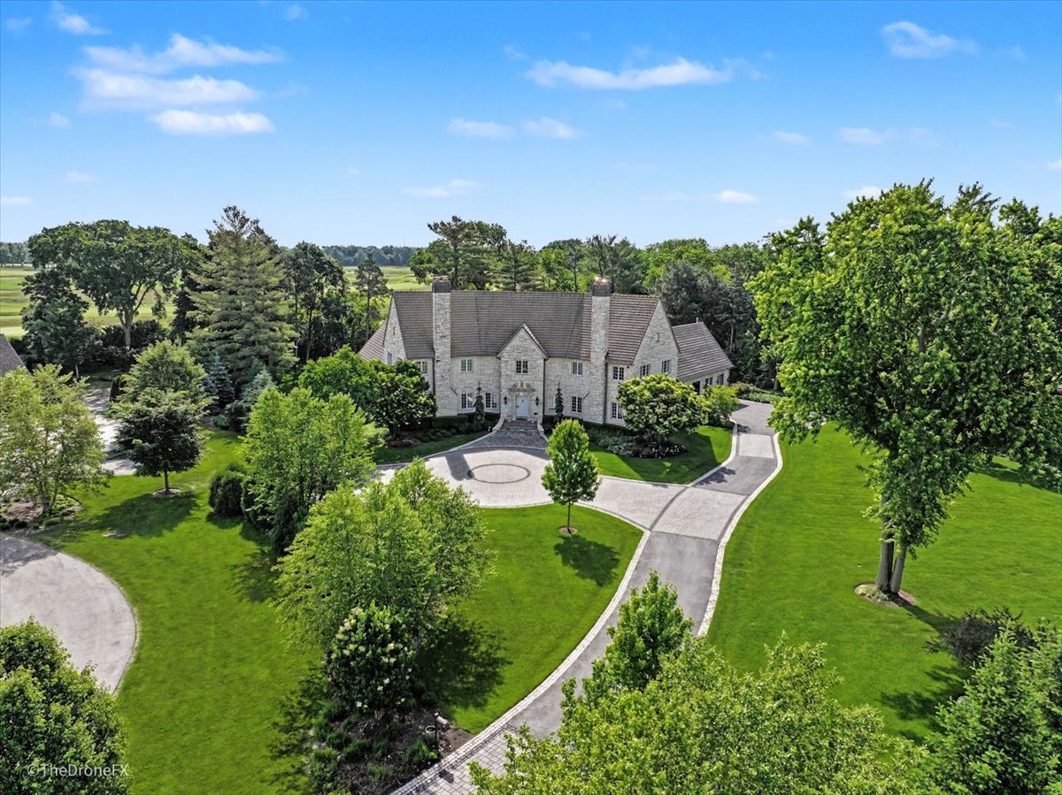 25W451 Plamondon Road