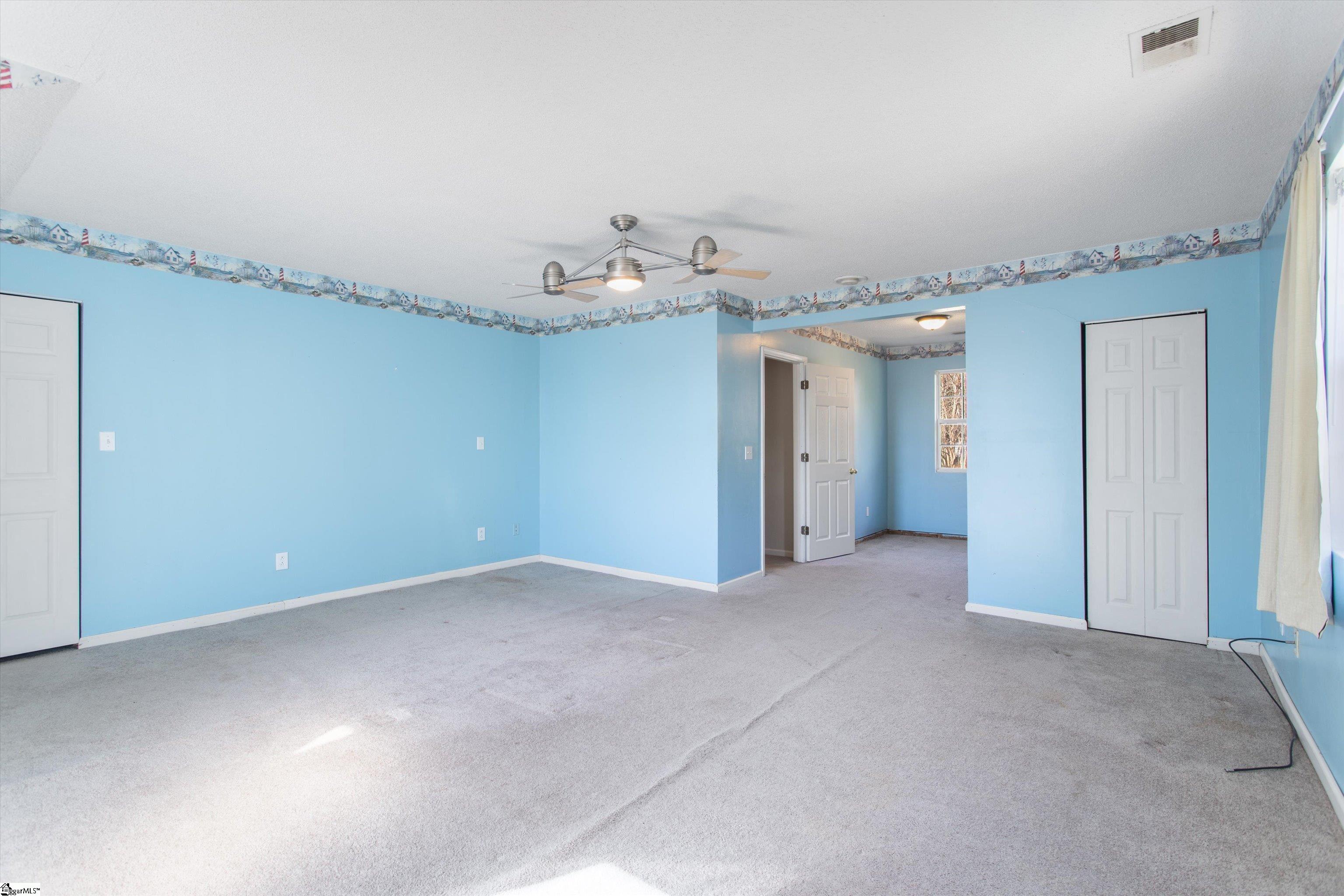 1215 E Georgia Road