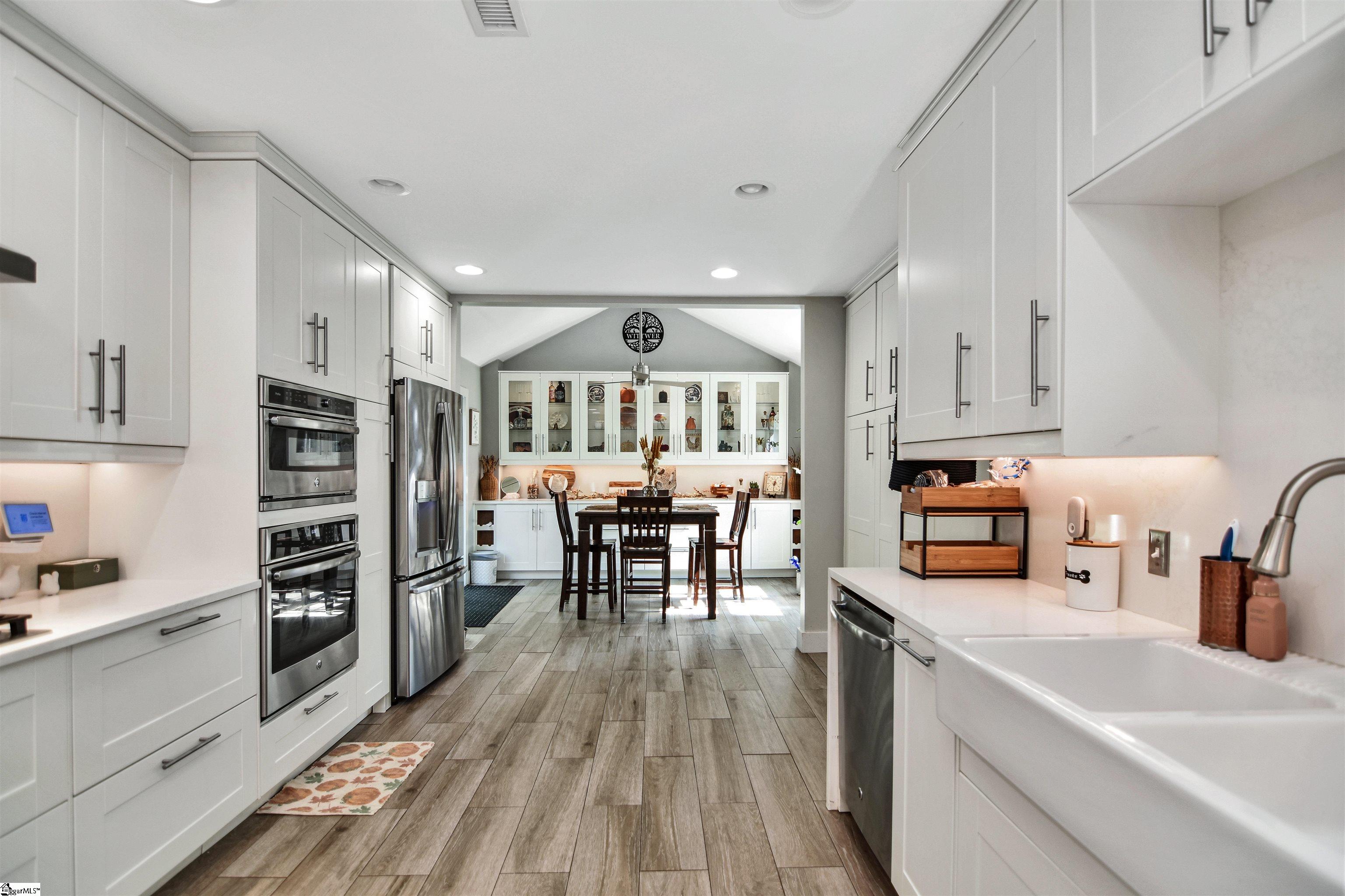 1169 Woodburn Road