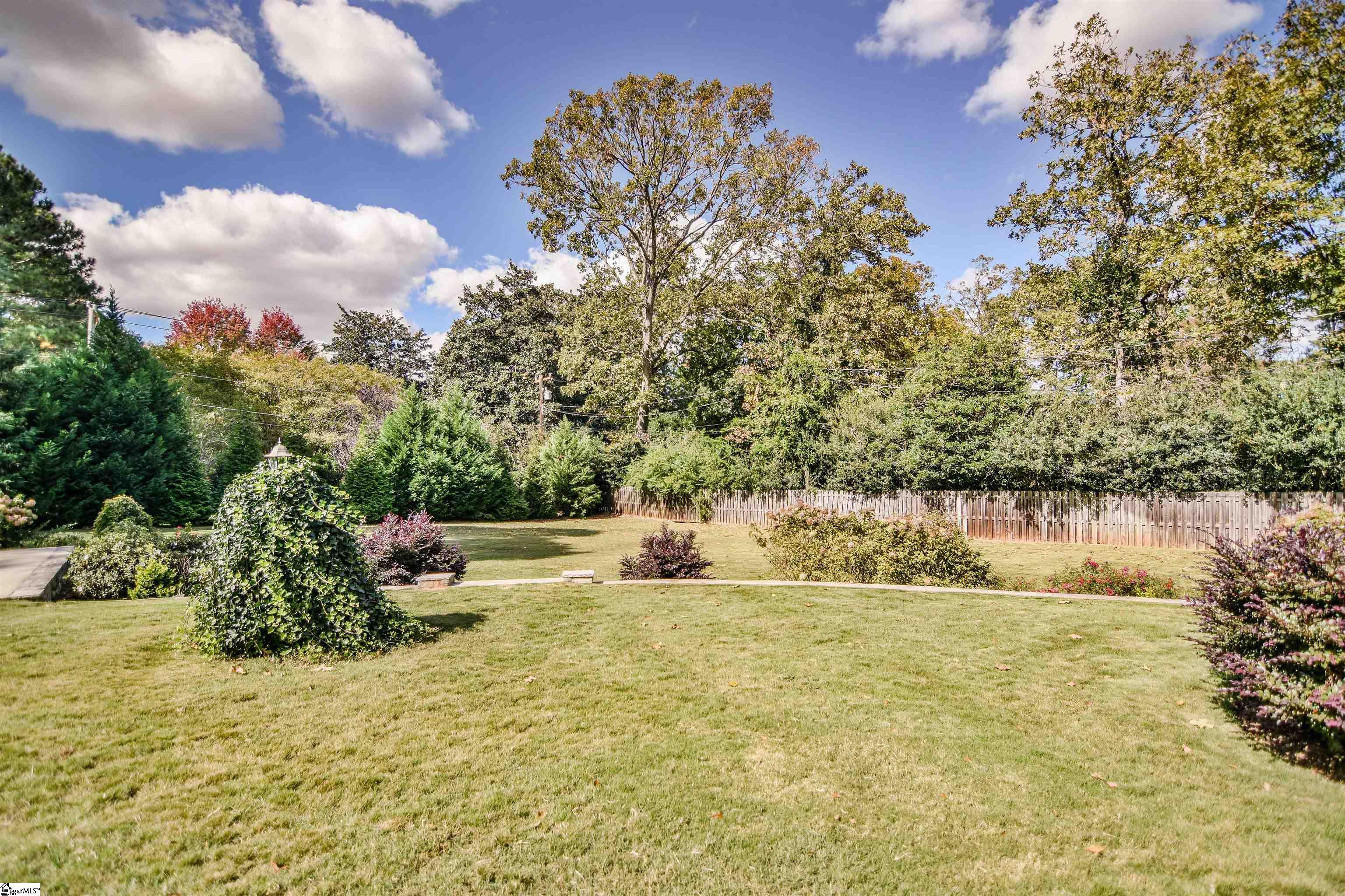 1169 Woodburn Road