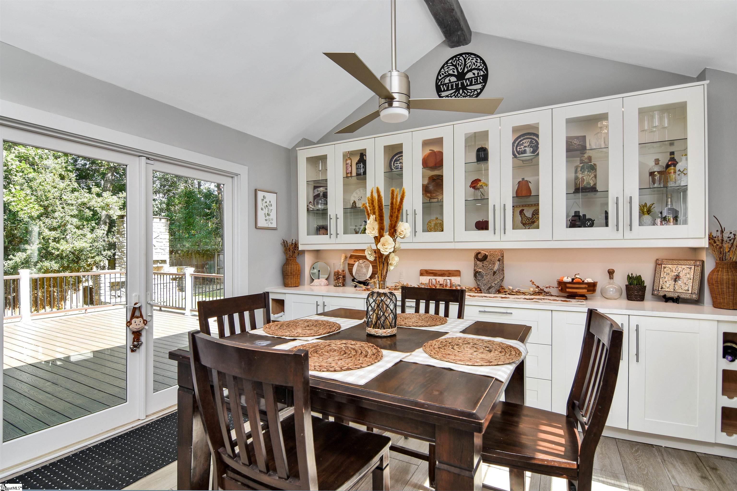 1169 Woodburn Road