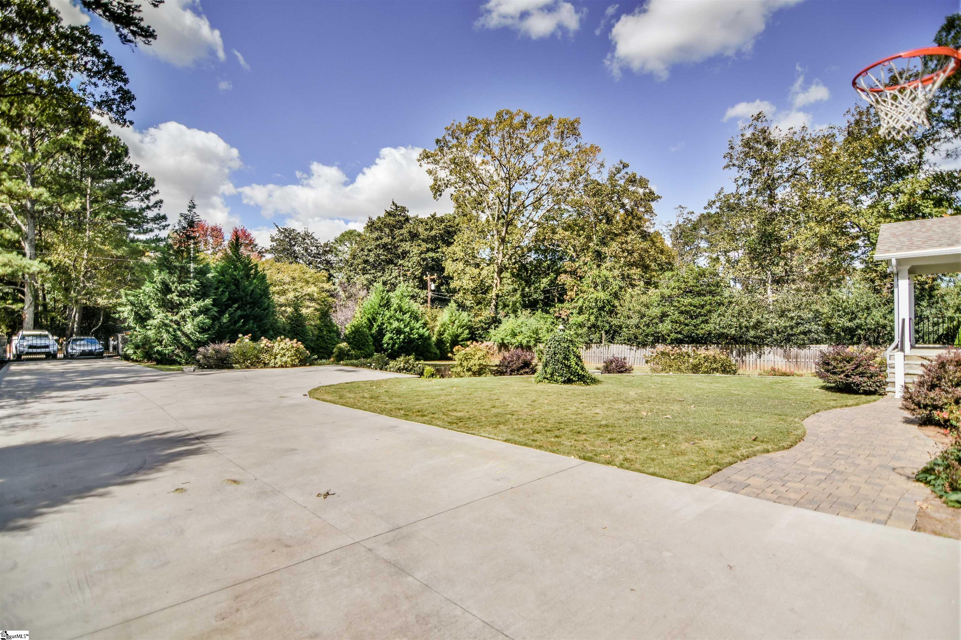 1169 Woodburn Road