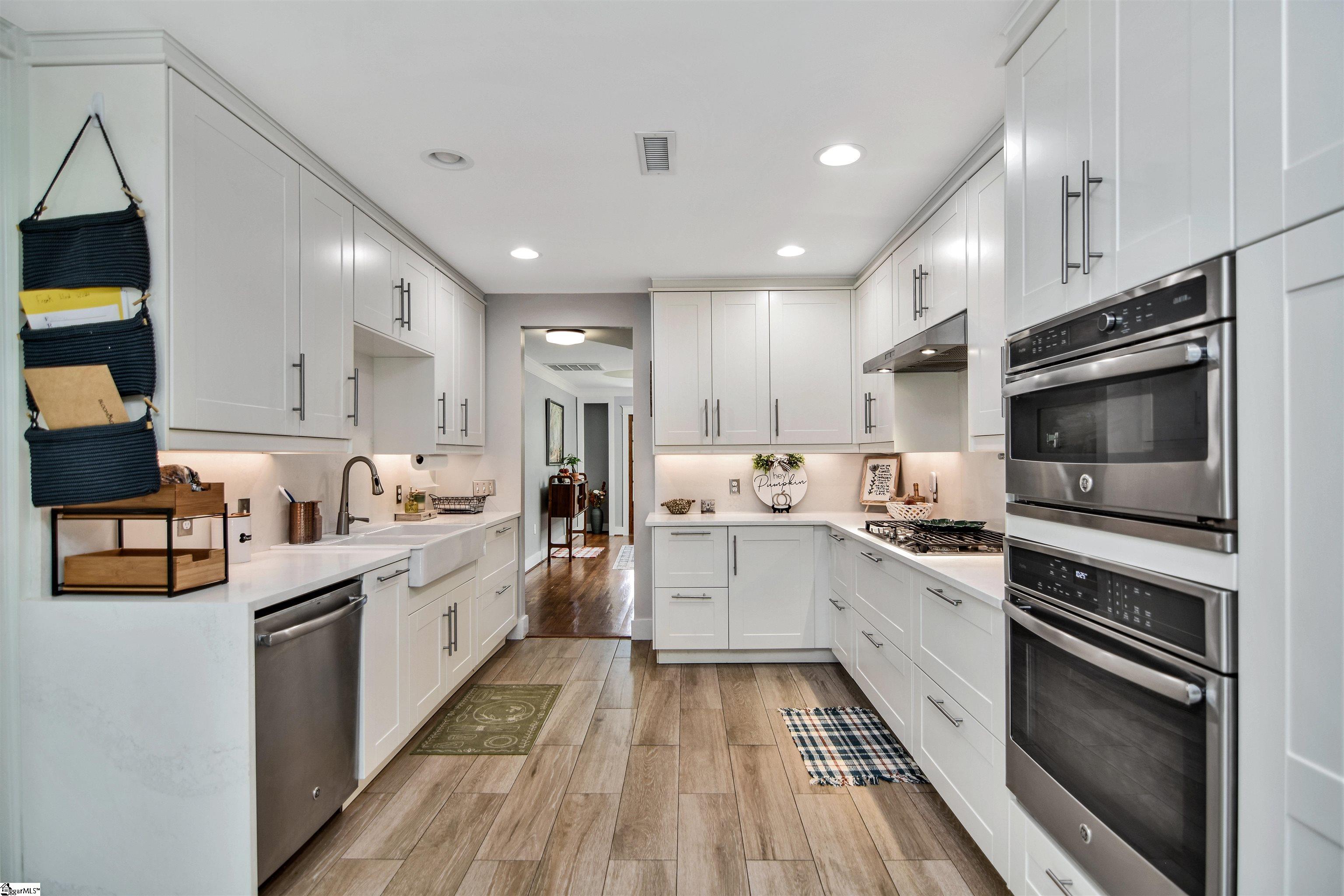 1169 Woodburn Road