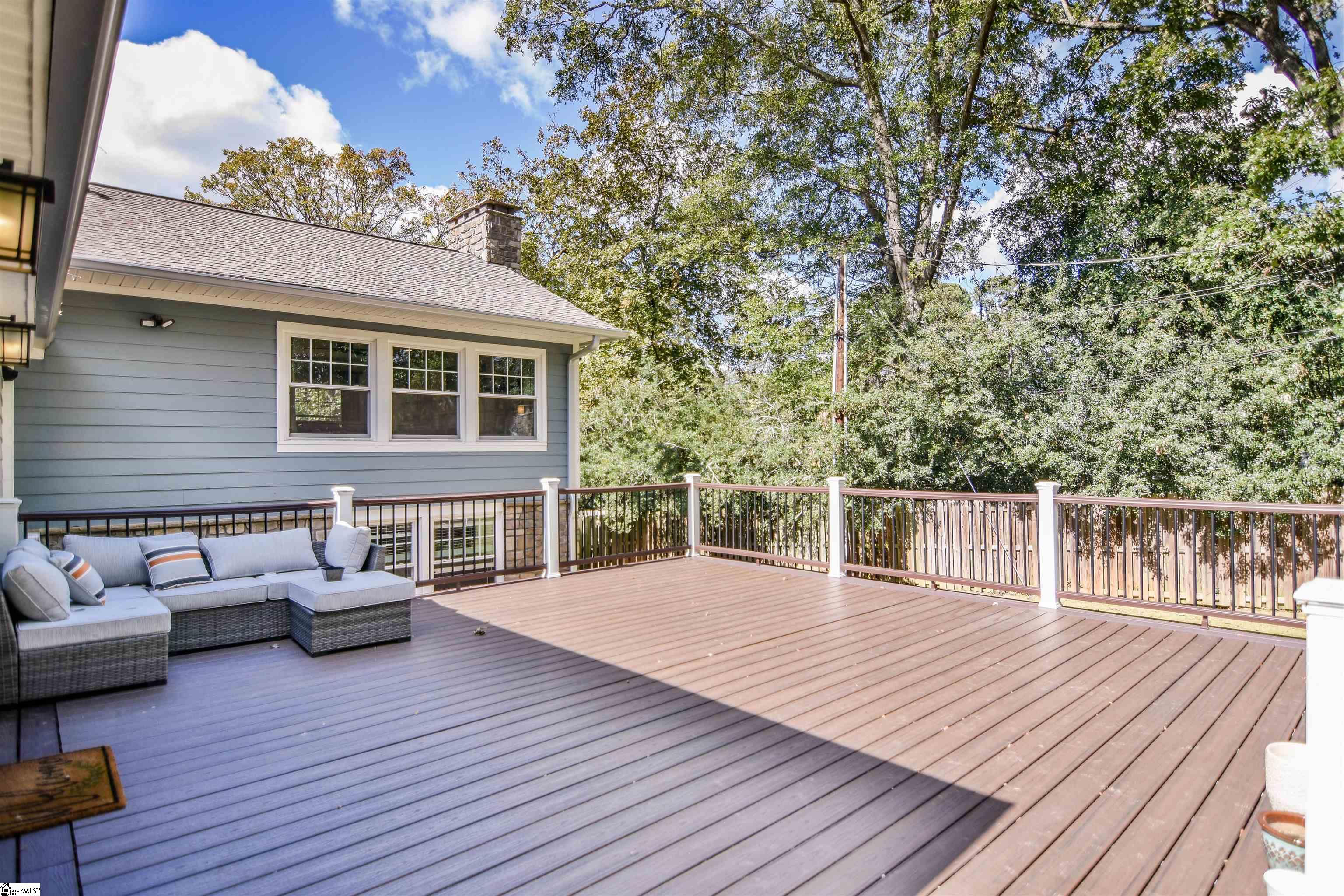 1169 Woodburn Road