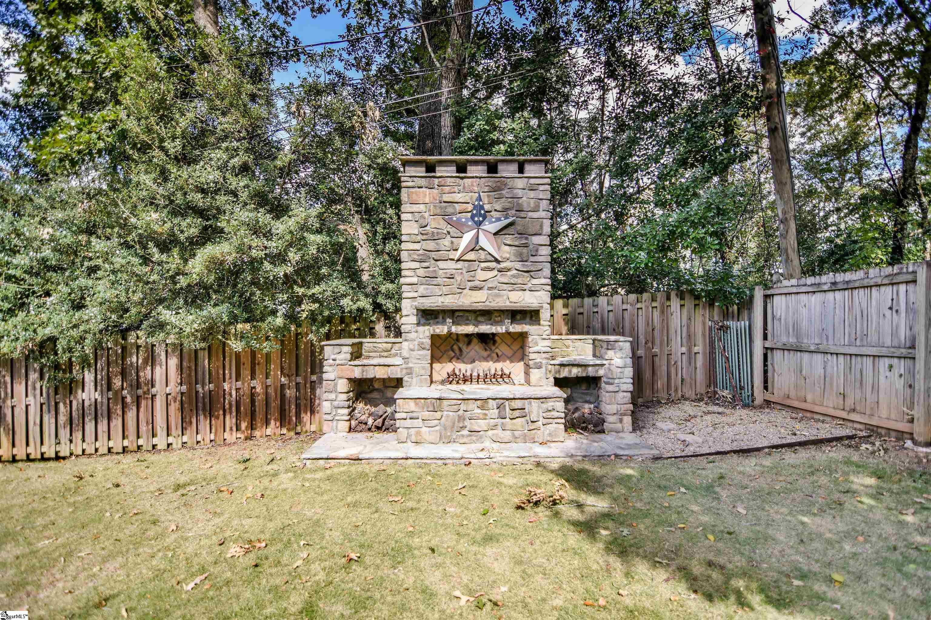 1169 Woodburn Road