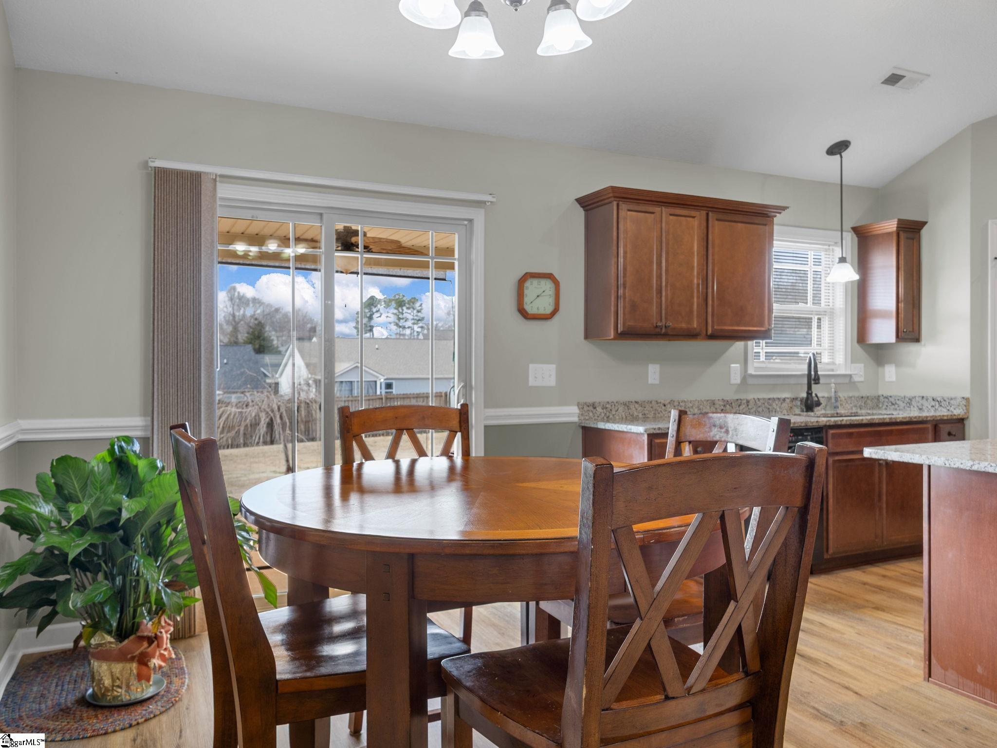 313 Highland Springs Loop