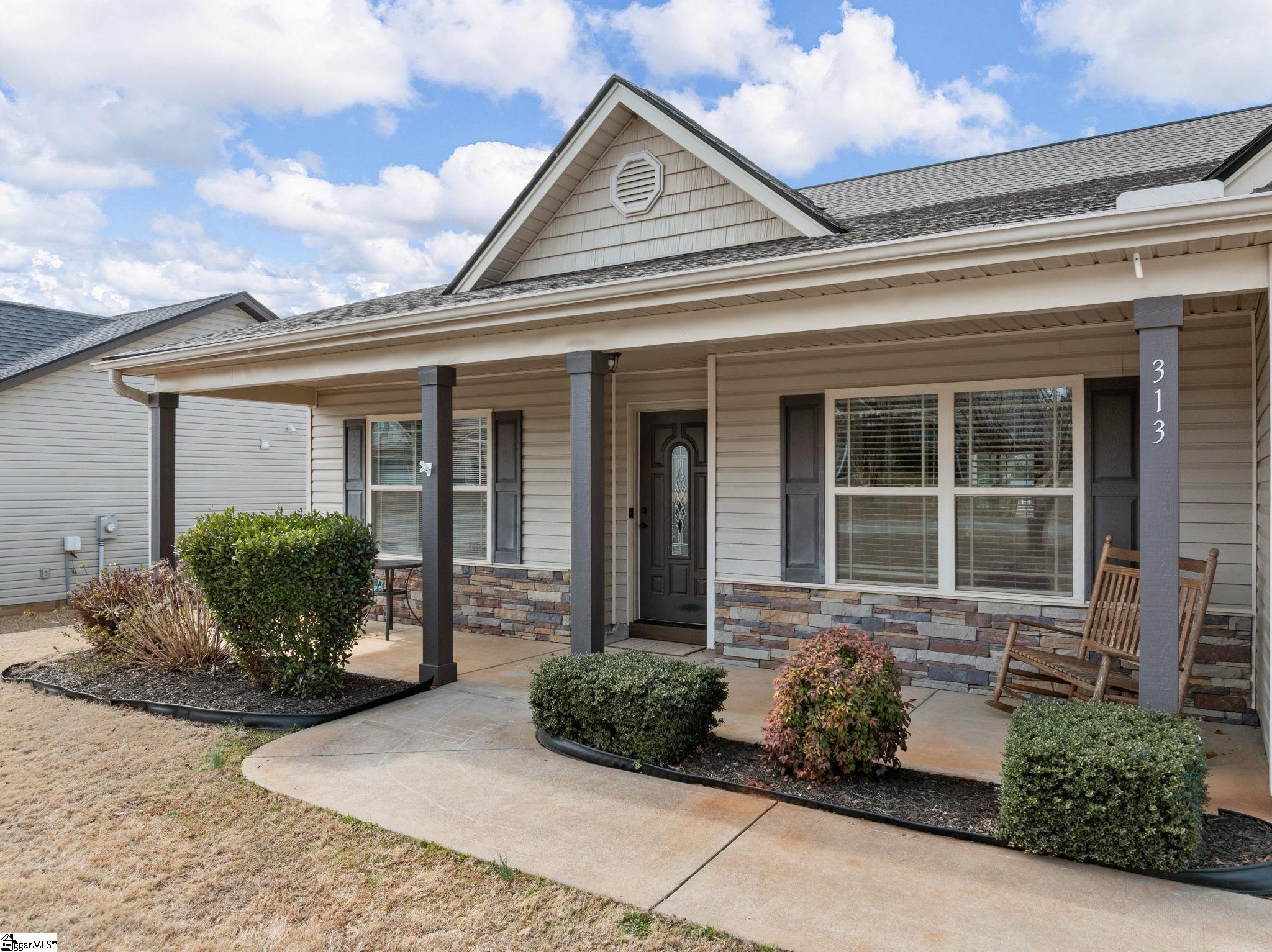 313 Highland Springs Loop