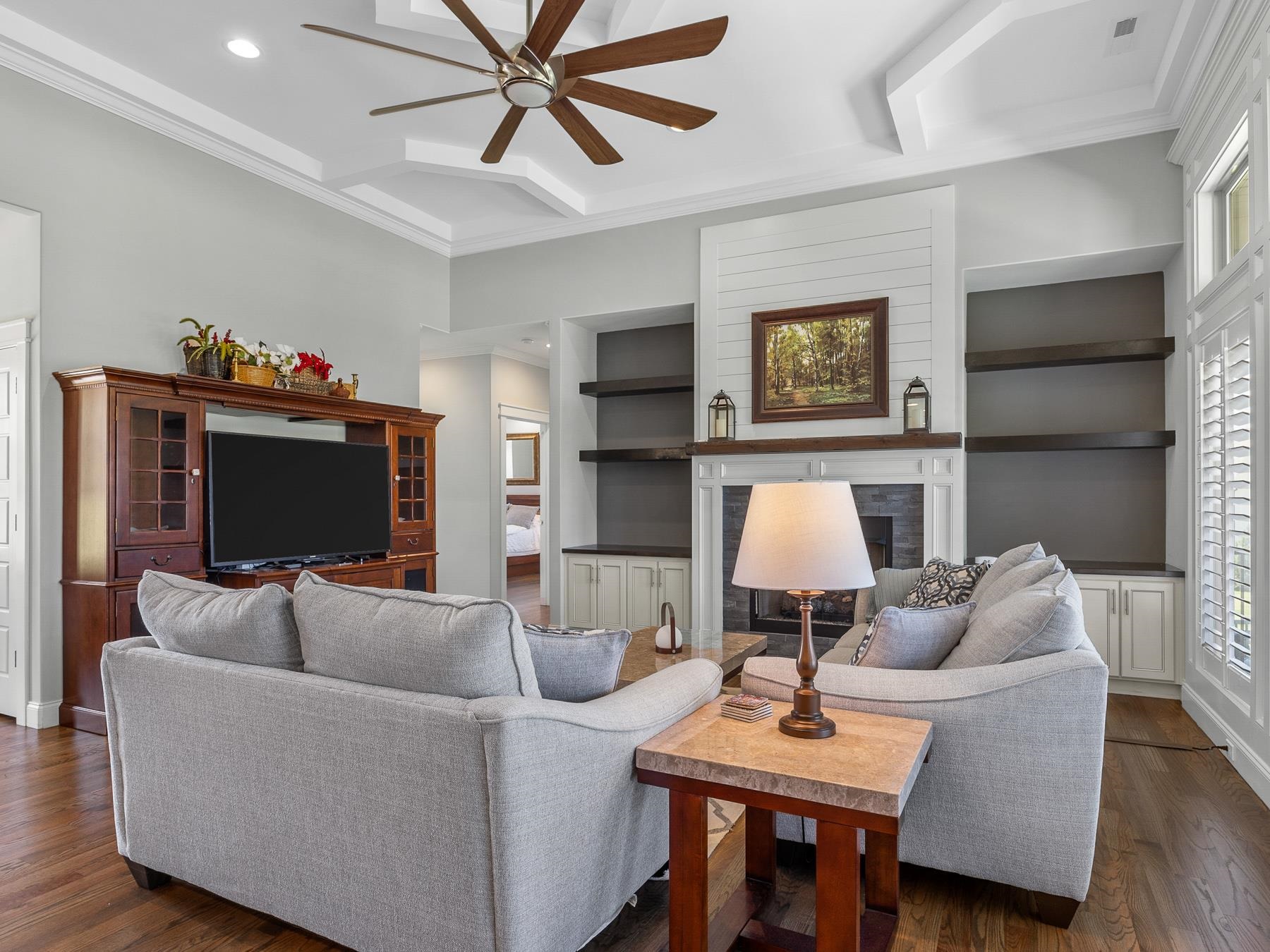301 La Novia Court