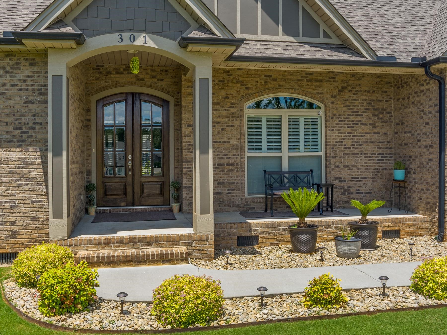 301 La Novia Court