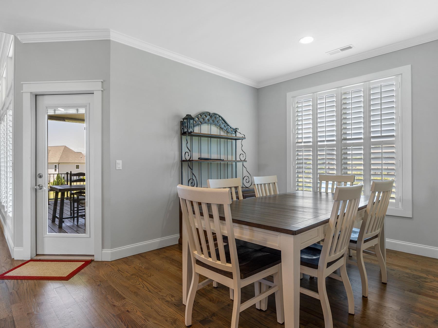 301 La Novia Court