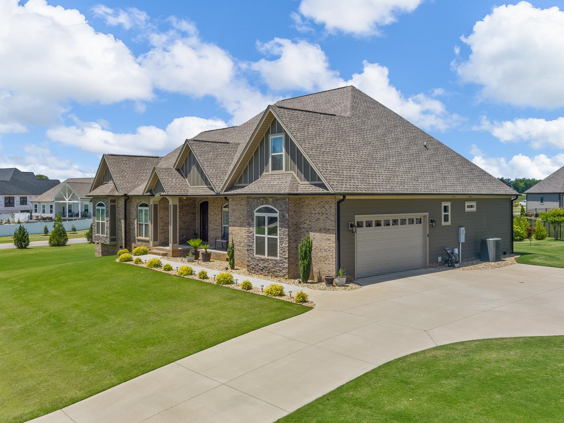 301 La Novia Court