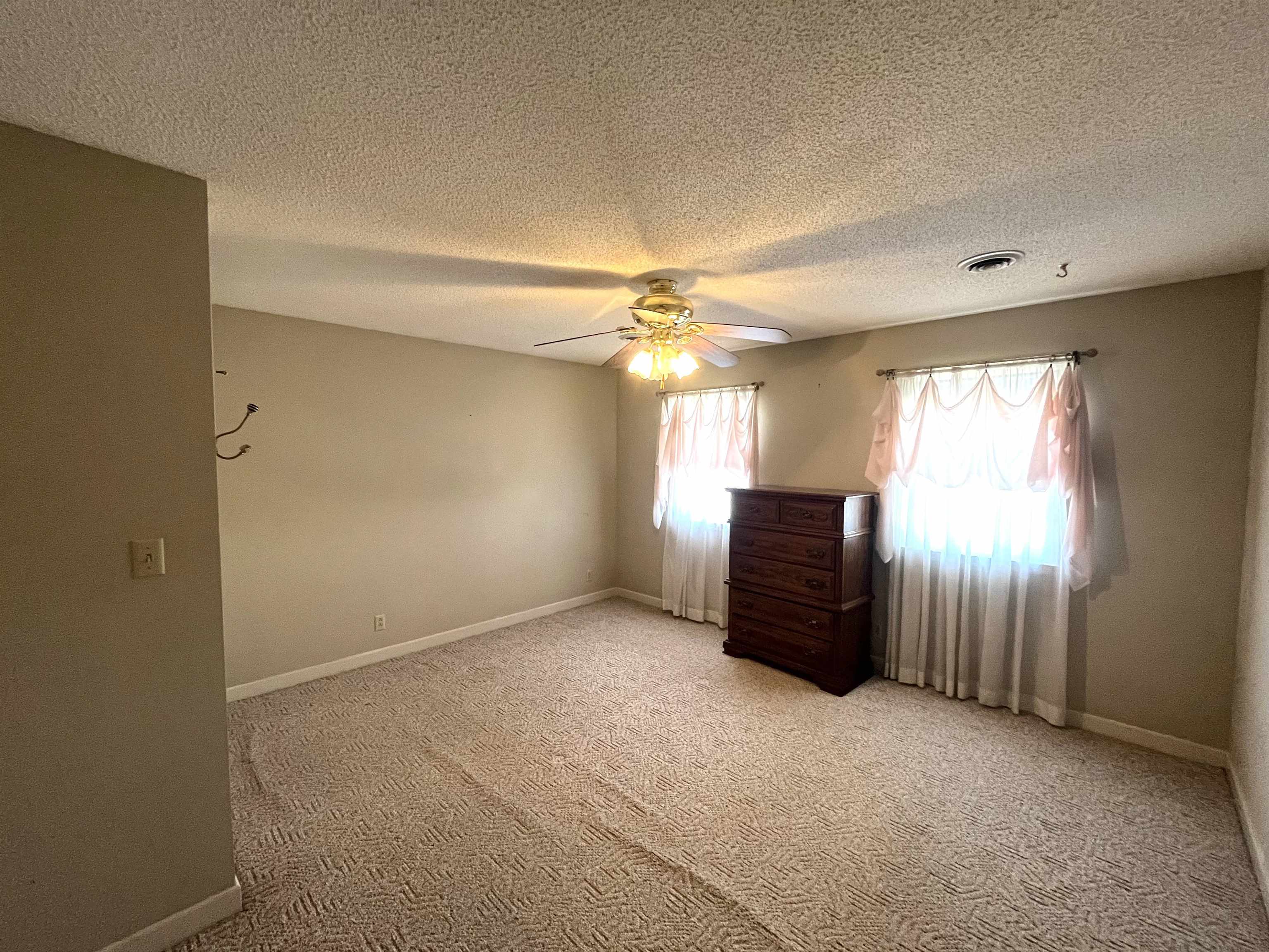 822 Shoresbrook Drive