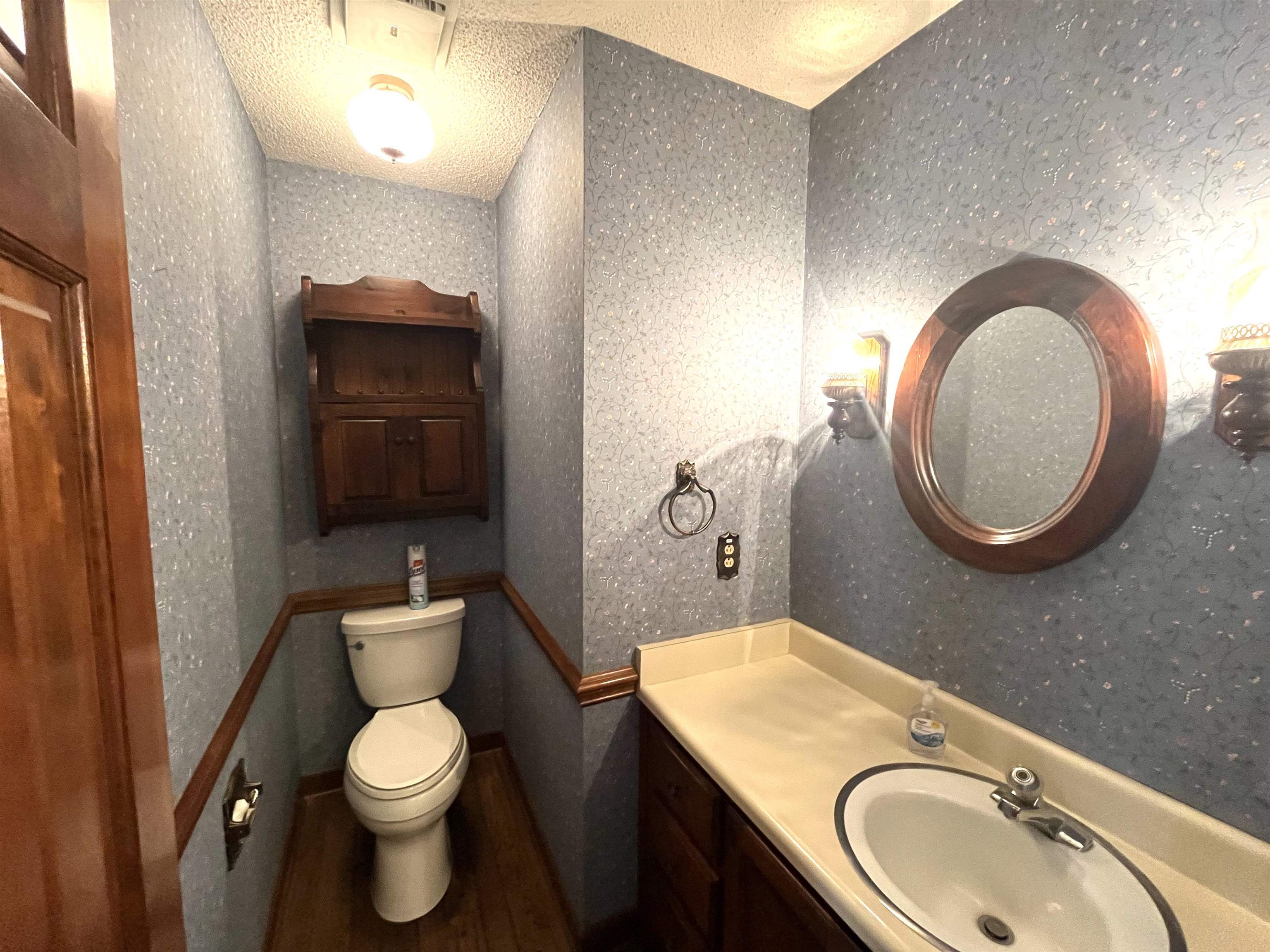 822 Shoresbrook Drive
