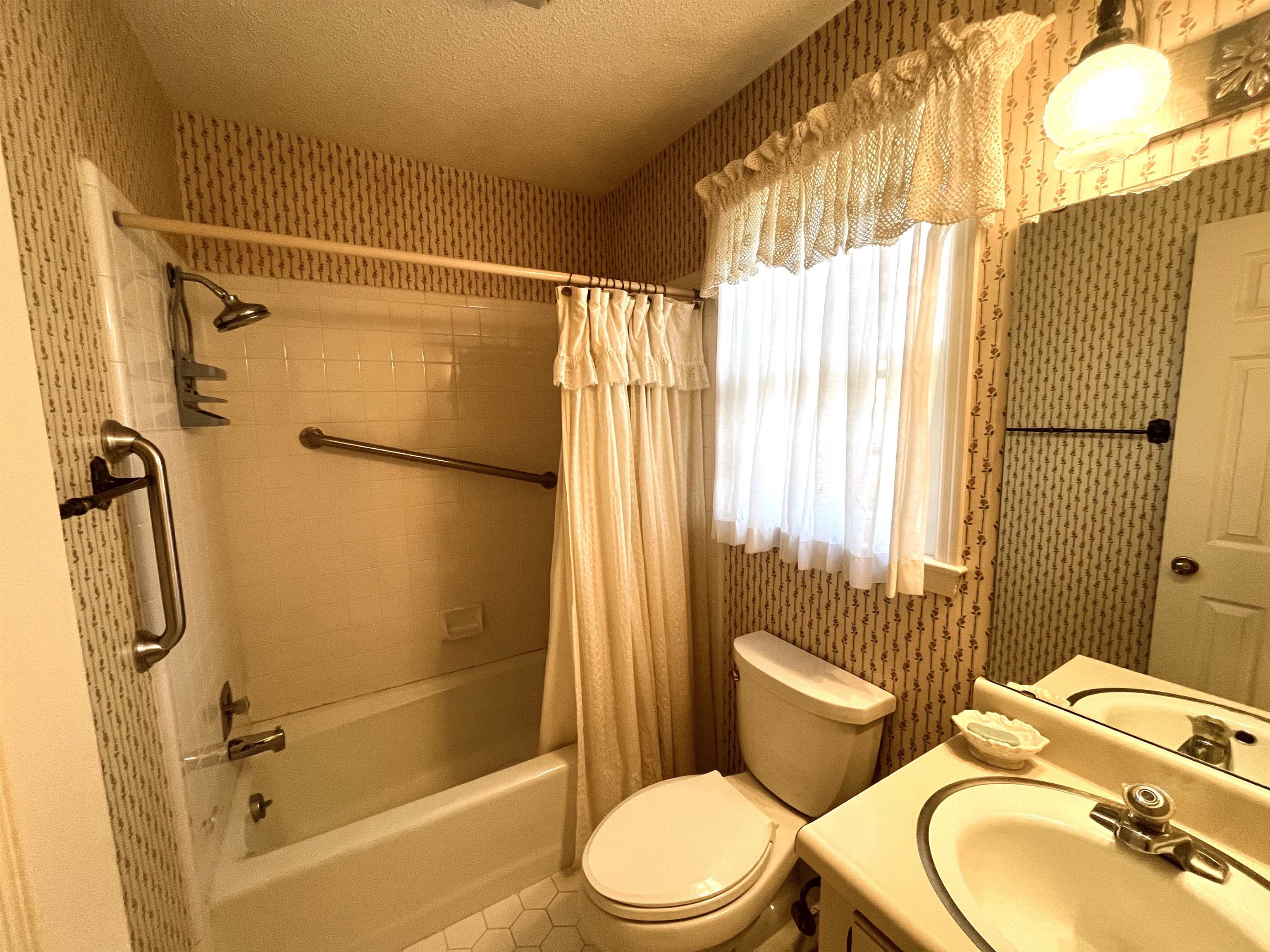 822 Shoresbrook Drive