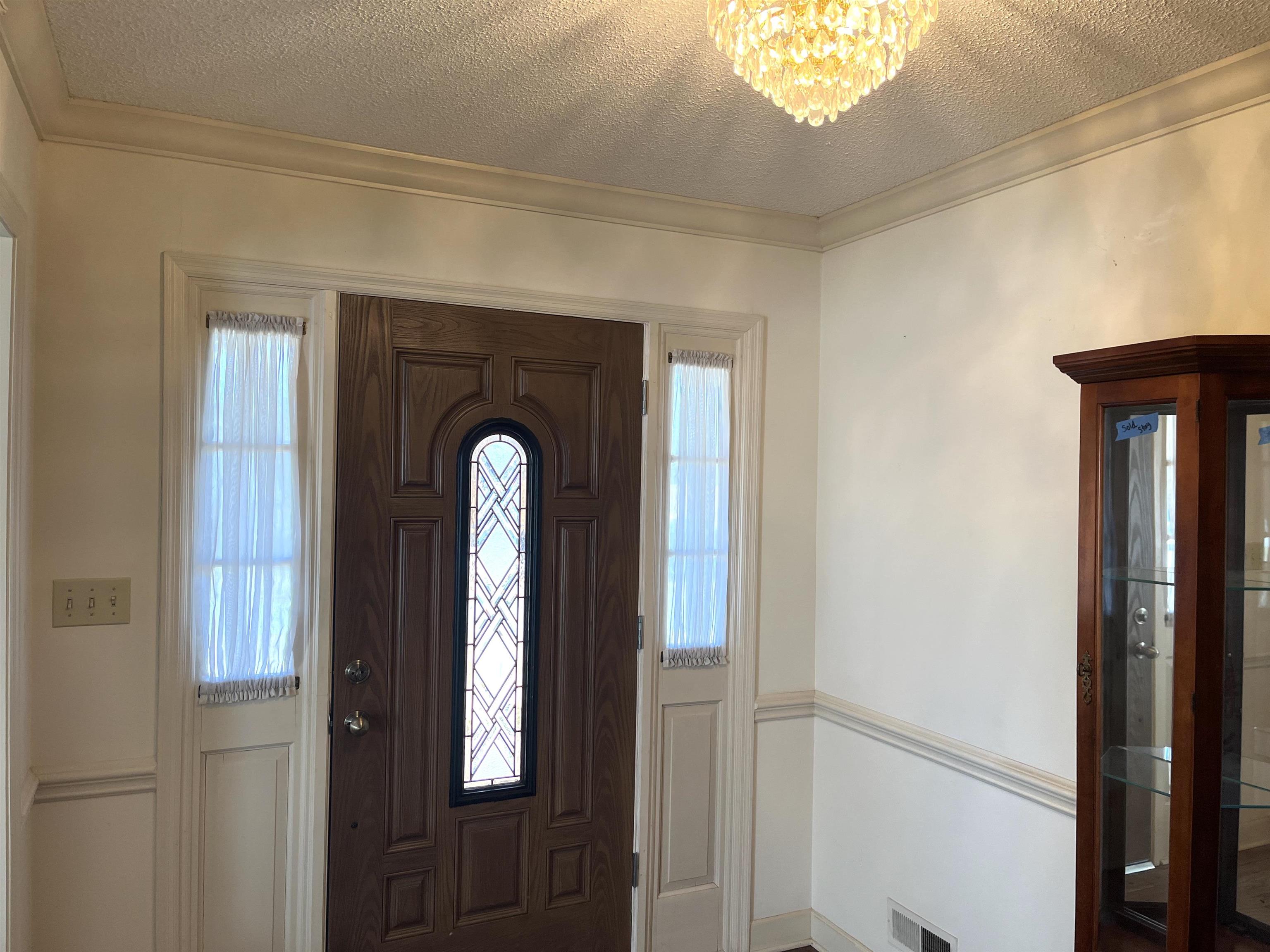 822 Shoresbrook Drive