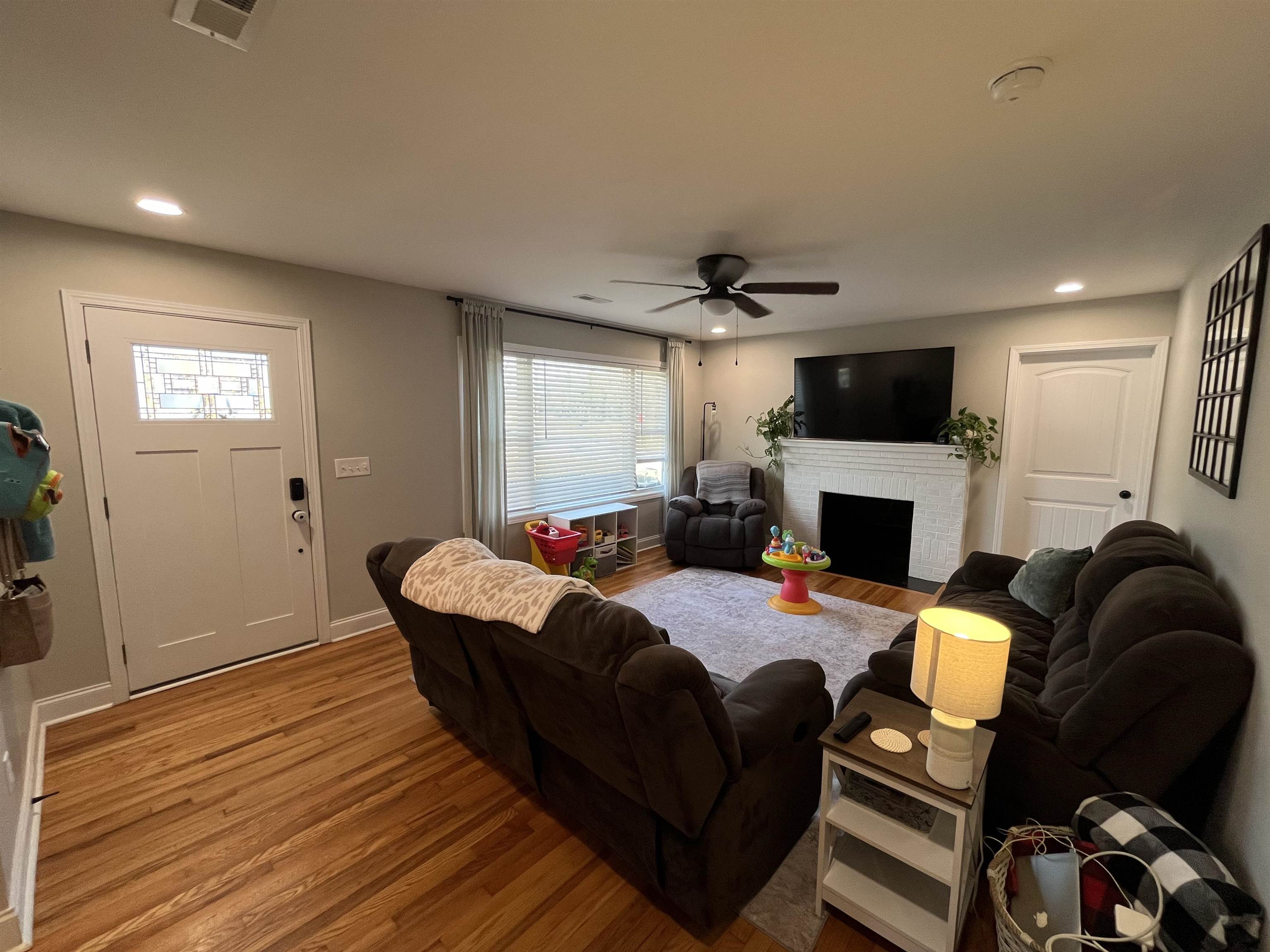 1105 Old Spartanburg Highway