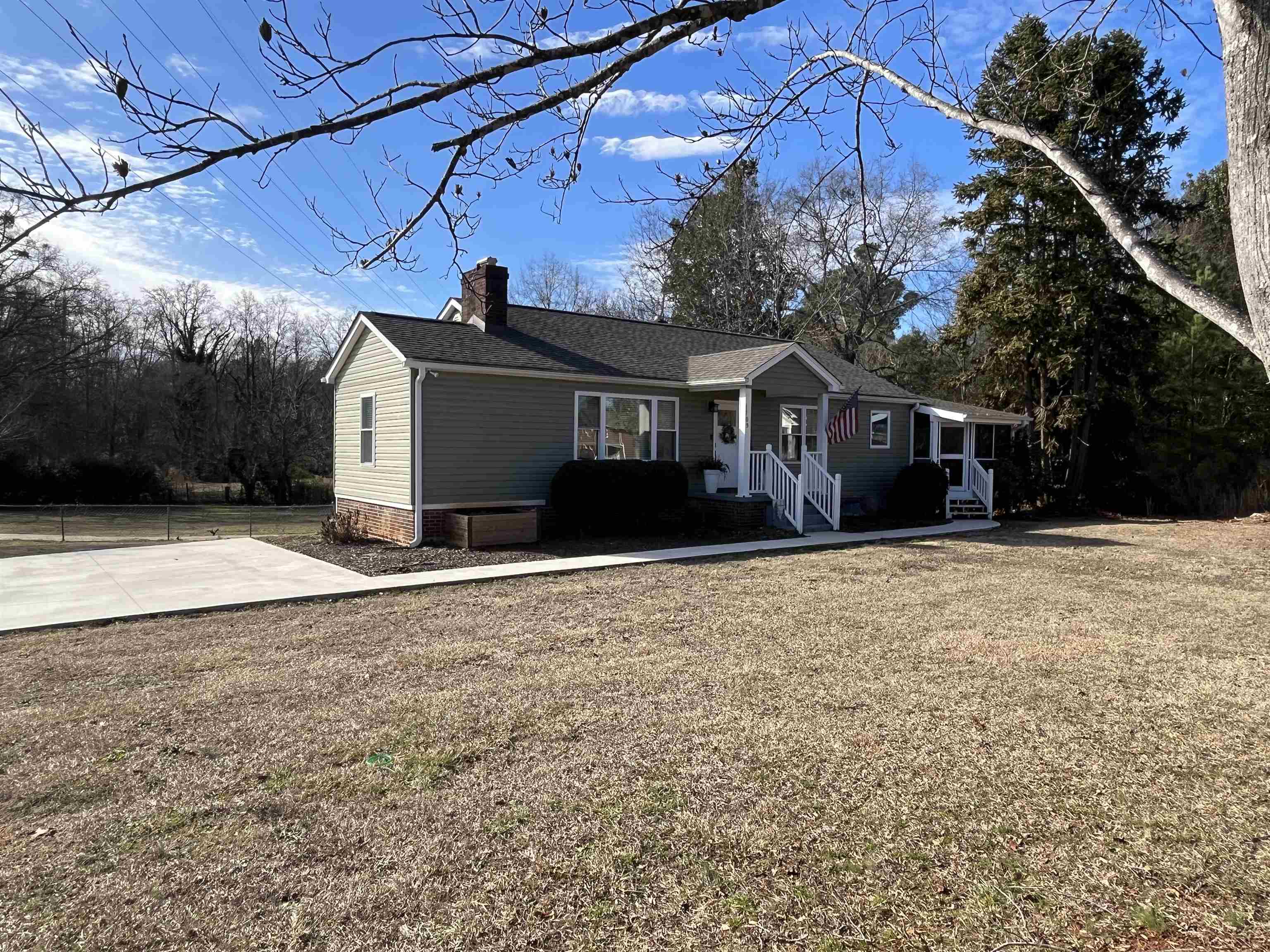 1105 Old Spartanburg Highway