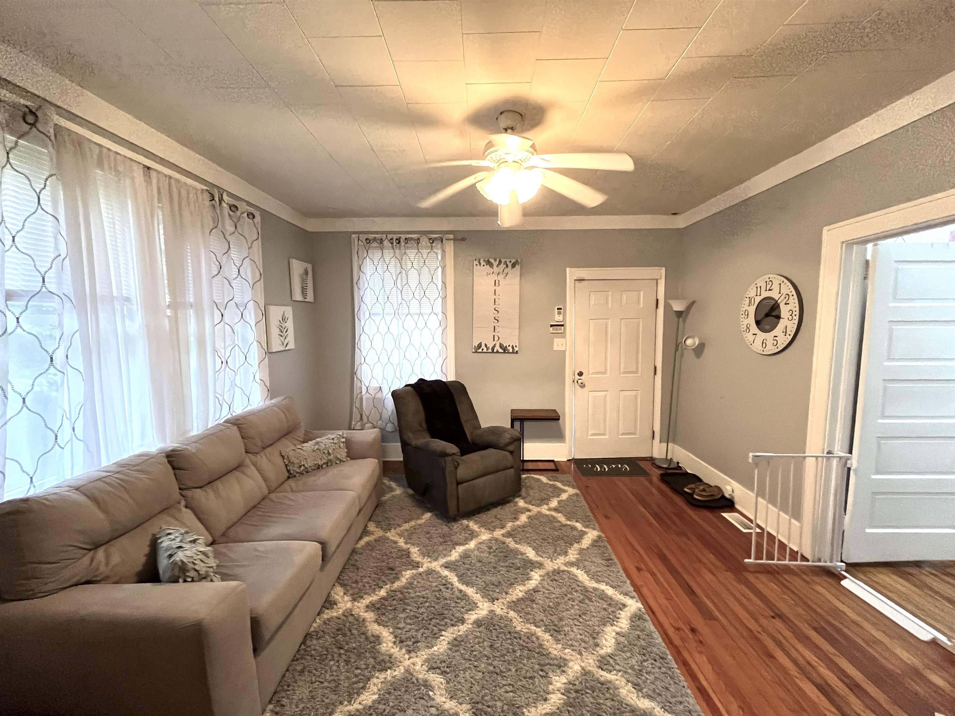 143 Rocky Lane