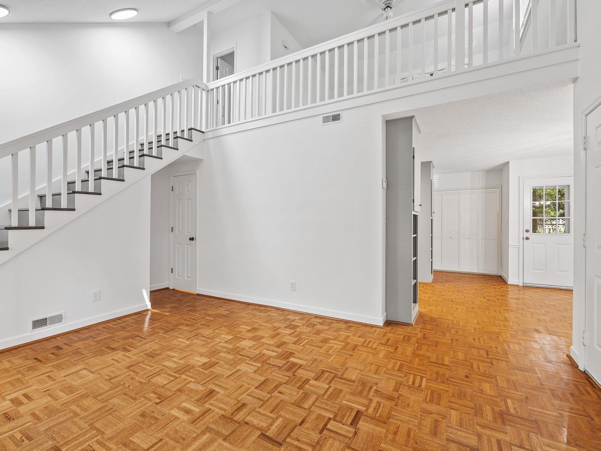 113 Inwood Court