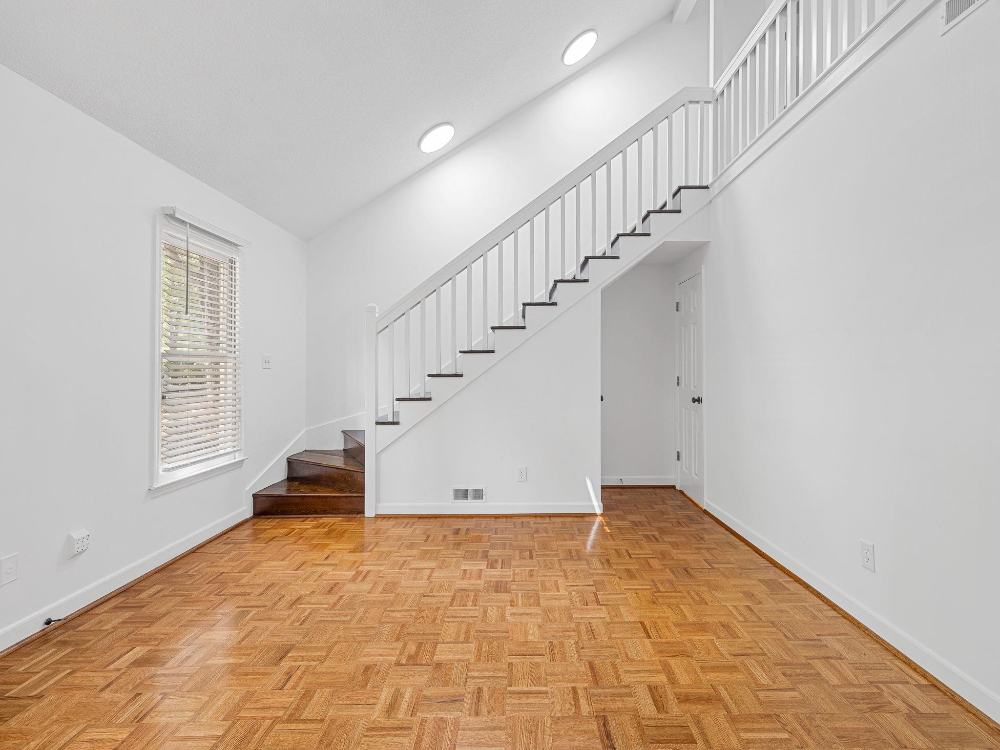113 Inwood Court