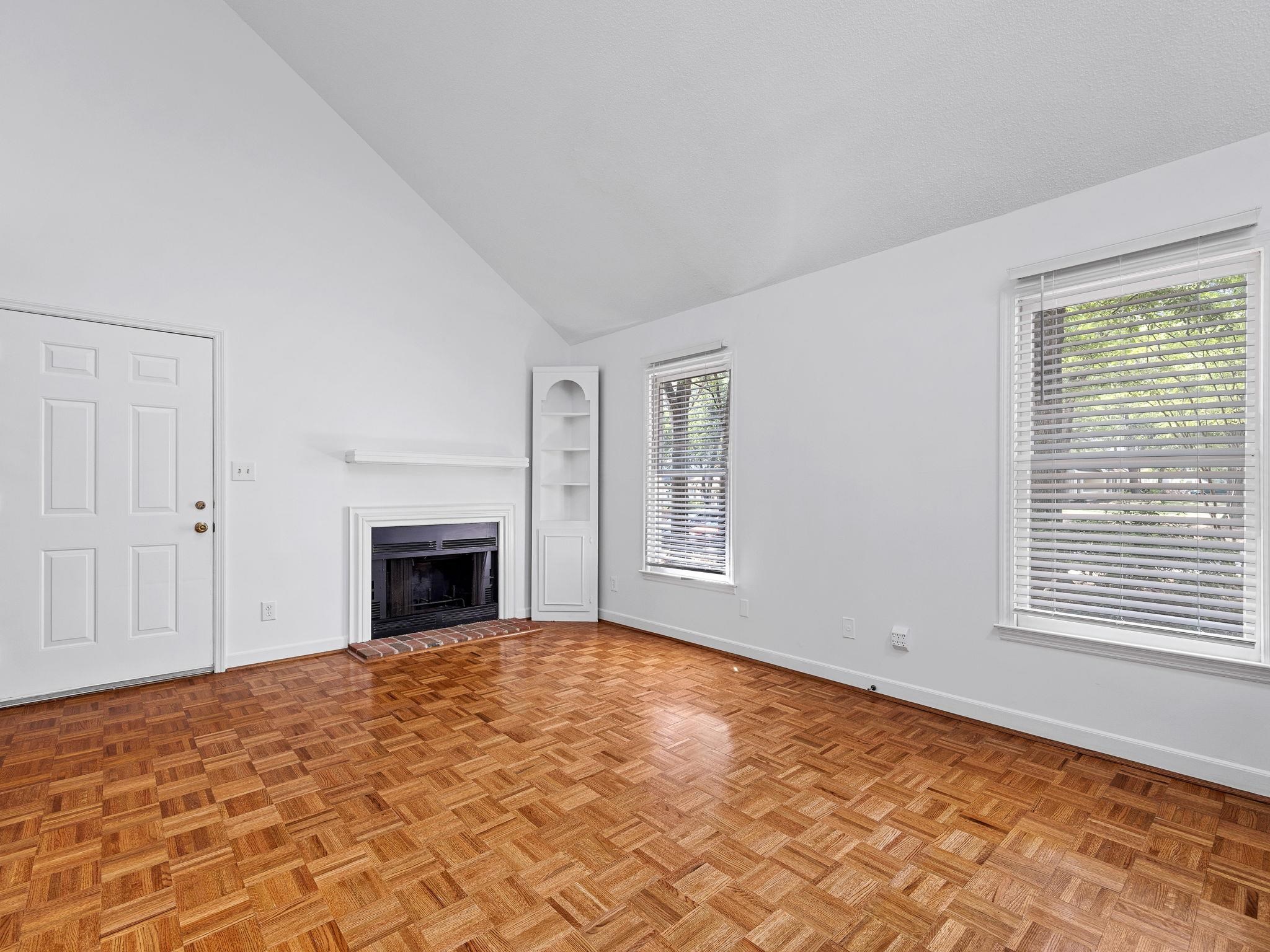 113 Inwood Court