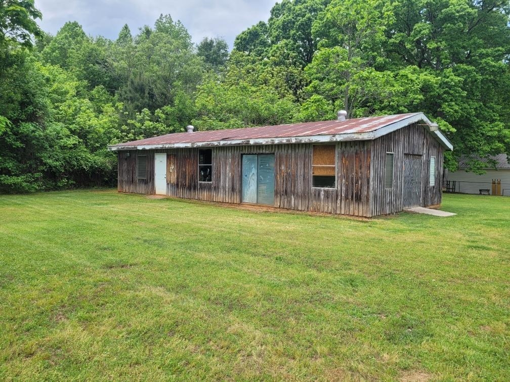 3621 New Cut Road
