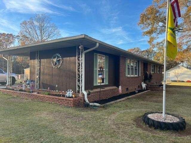 3621 New Cut Road