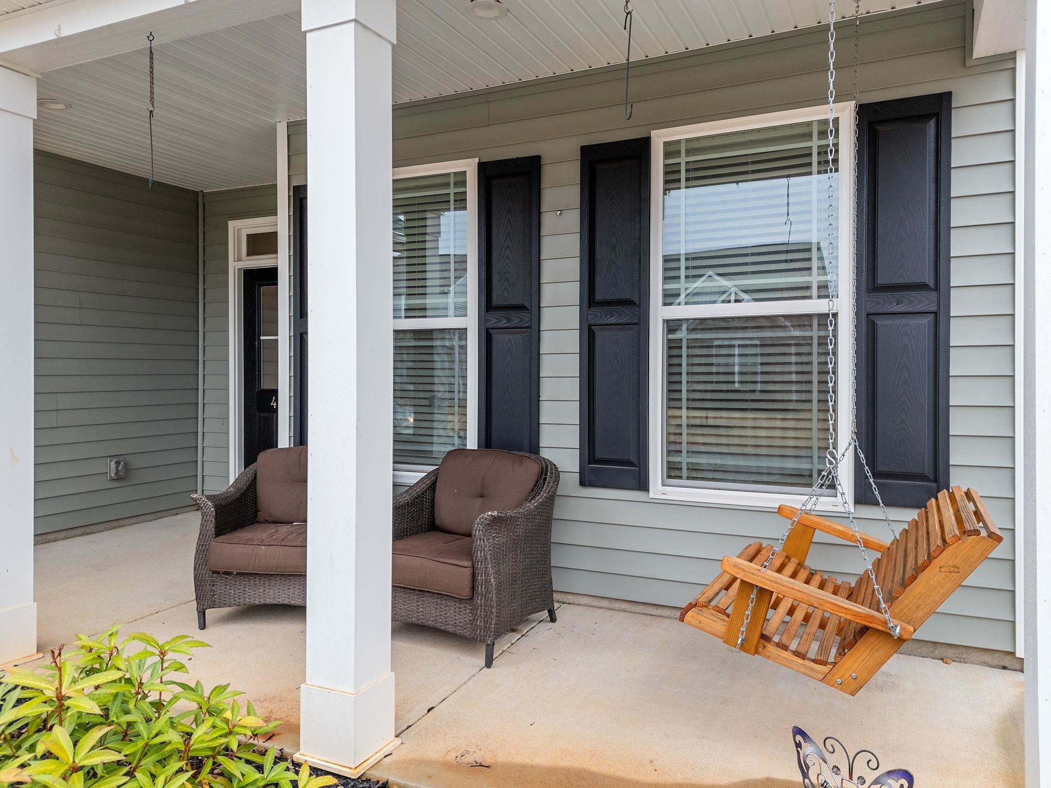 423 Wolfbend Road